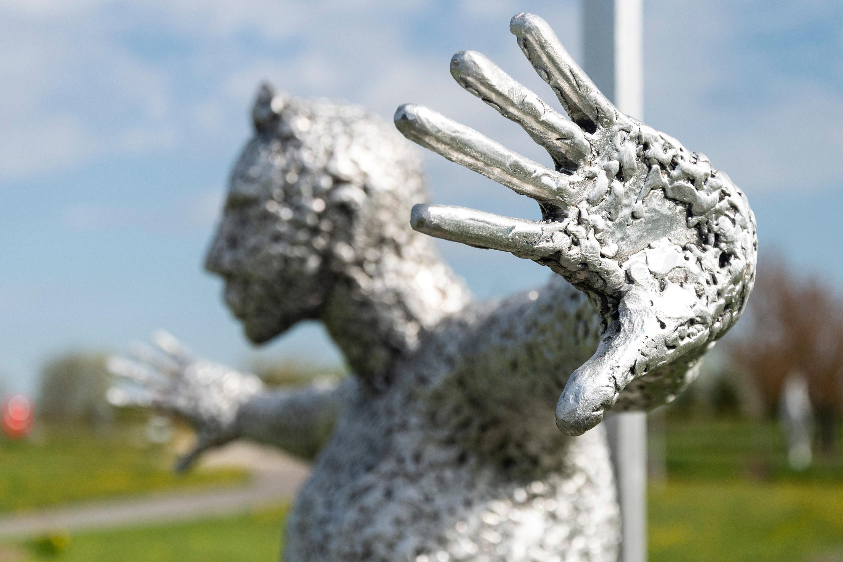 Pression - large, expressive, person, figurative, aluminum outdoor sculpture - Contemporary Sculpture by Paul Duval
