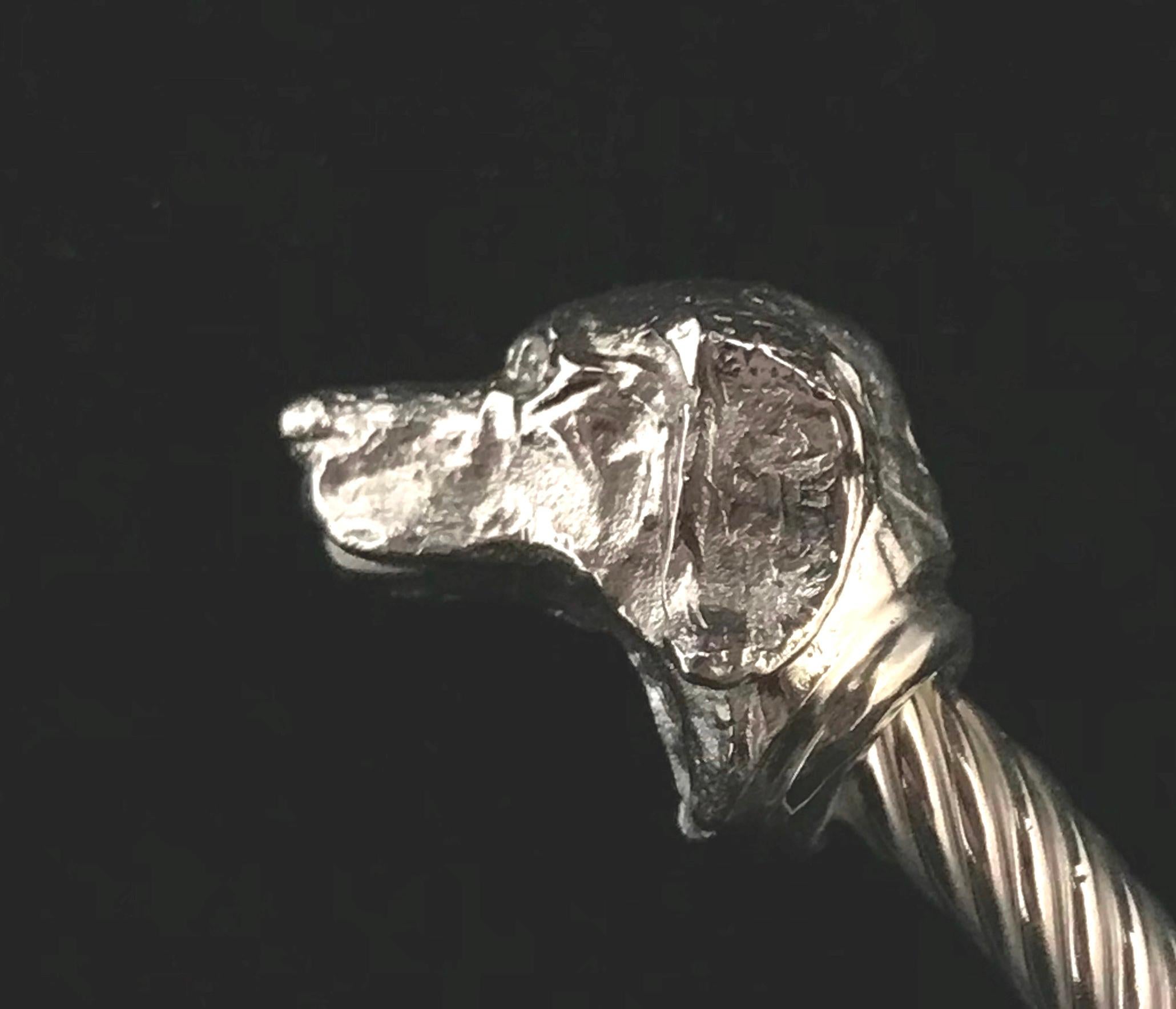 Paul Eaton Sculpted Pointer Dog Heads on Twisted Bangle in Sterling Silver In New Condition For Sale In Charleston, SC