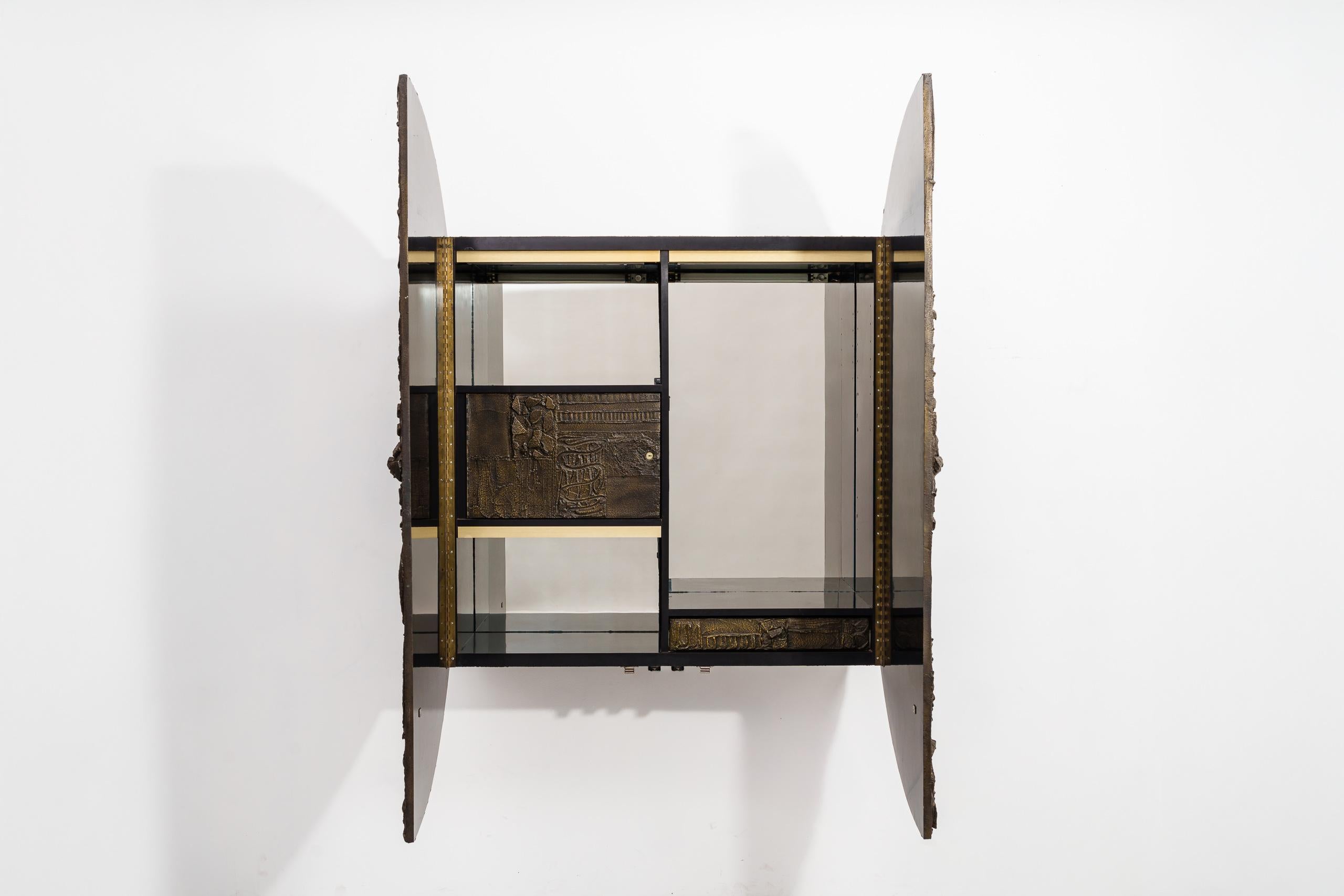 Paul Evans, 72'' Wandmontierte Scheibenleiste aus Bronze im Angebot 8
