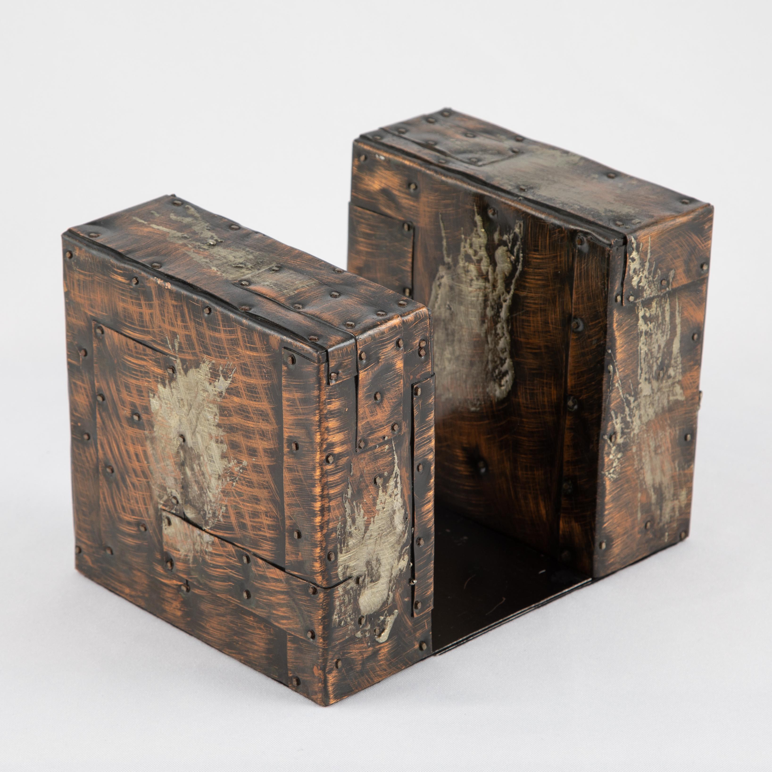 Paul Evans Brutalist Copper Patchwork Bookends, circa 1970s In Good Condition For Sale In Brooklyn, NY