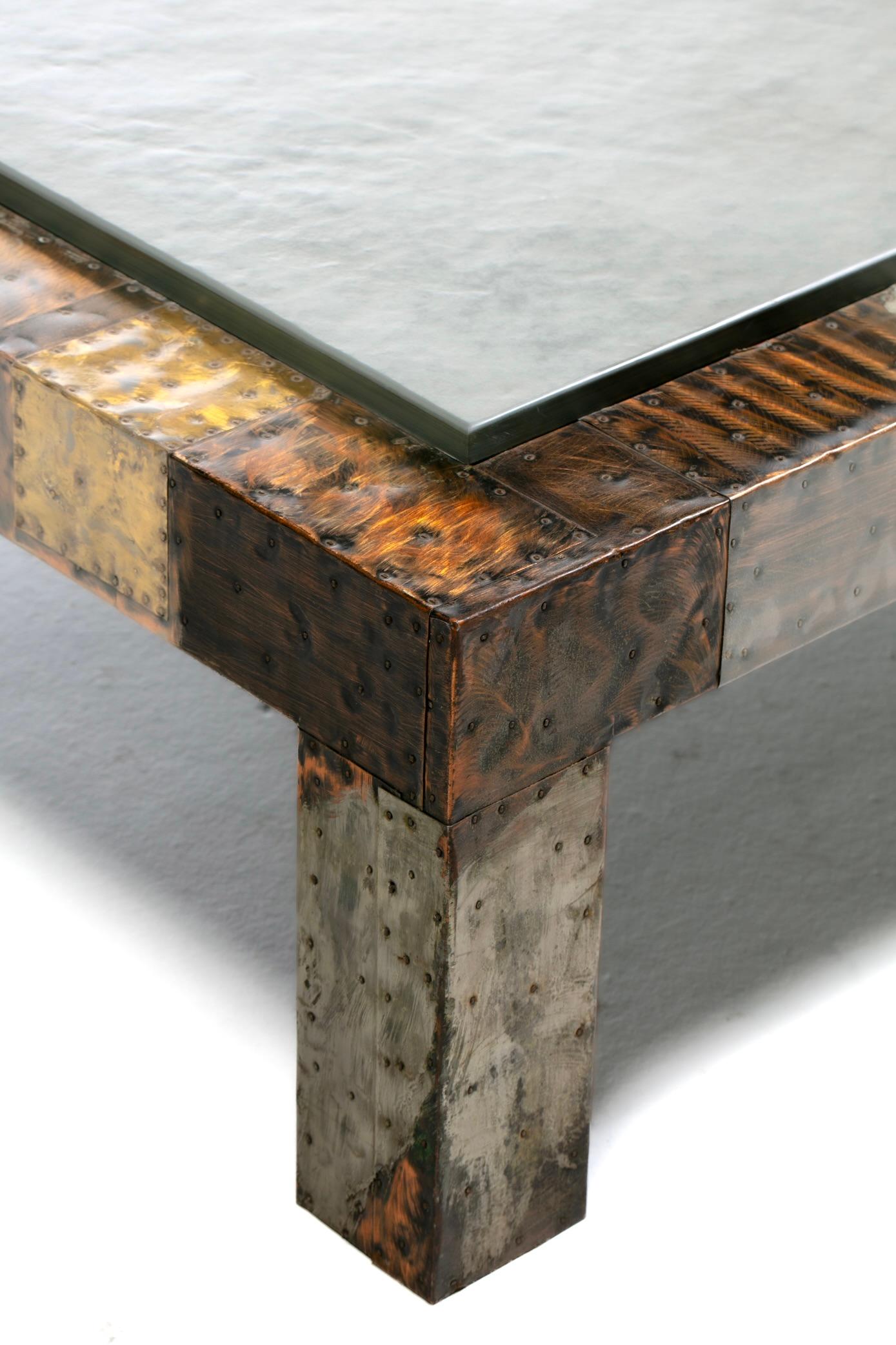 Paul Evans Brutalistisches Patchwork aus Metallen Schieferplatte Couchtisch um 1970 im Angebot 3