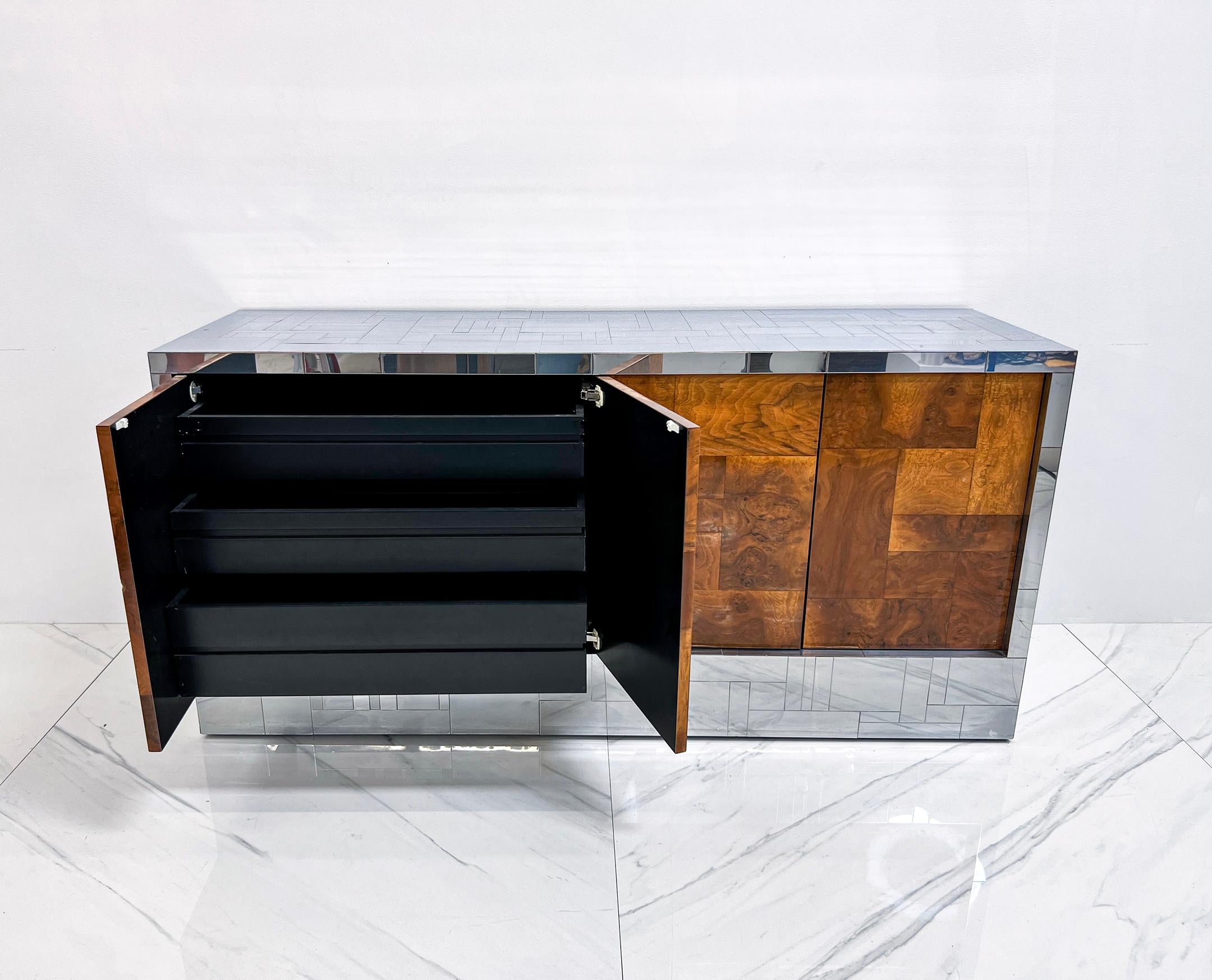 Paul Evans Burl and Chrome Cityscape Credenza, Directional, Signed, 1970s In Good Condition For Sale In Culver City, CA