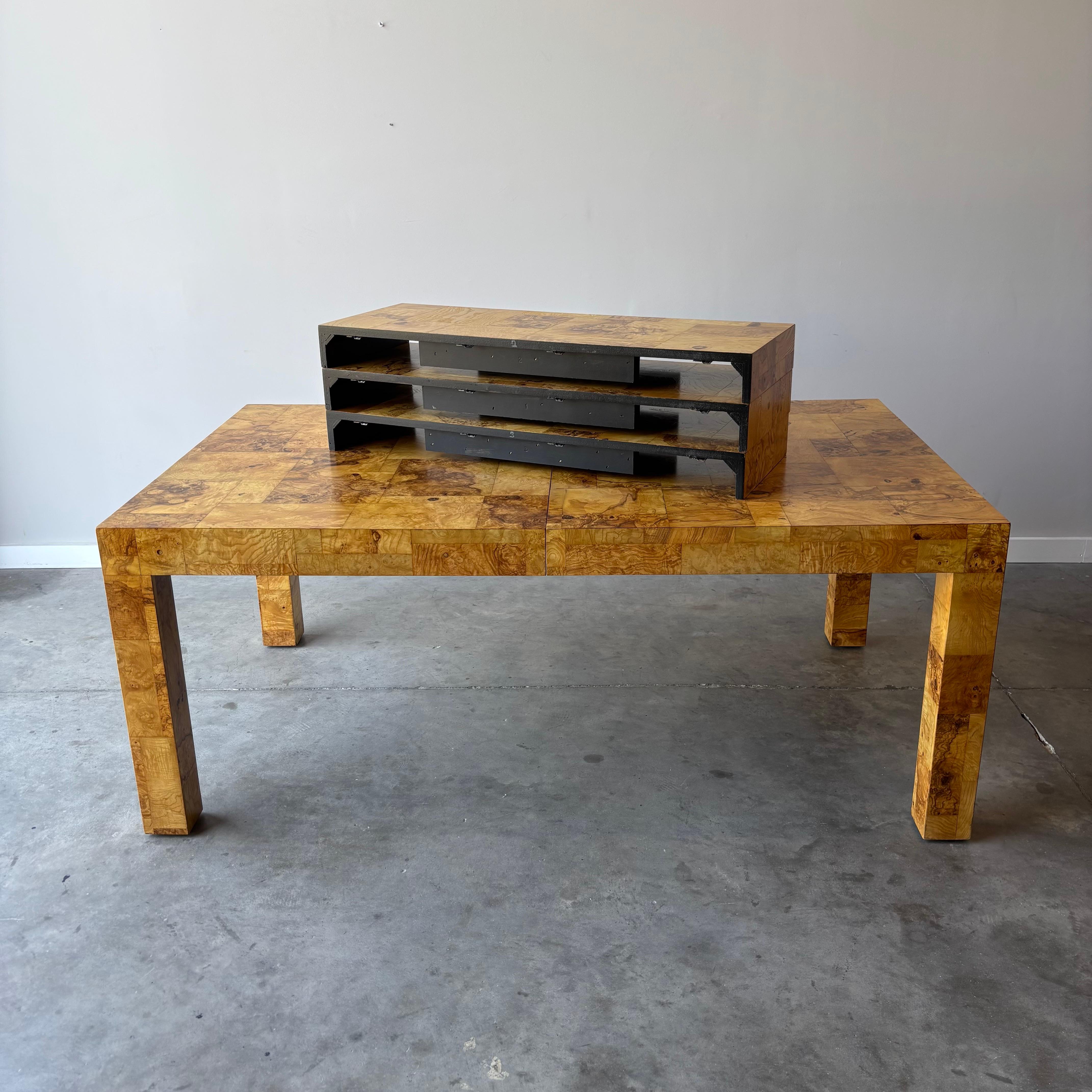 Paul Evans Burl Patchwork Dining Table by Directional In Good Condition For Sale In Raleigh, NC