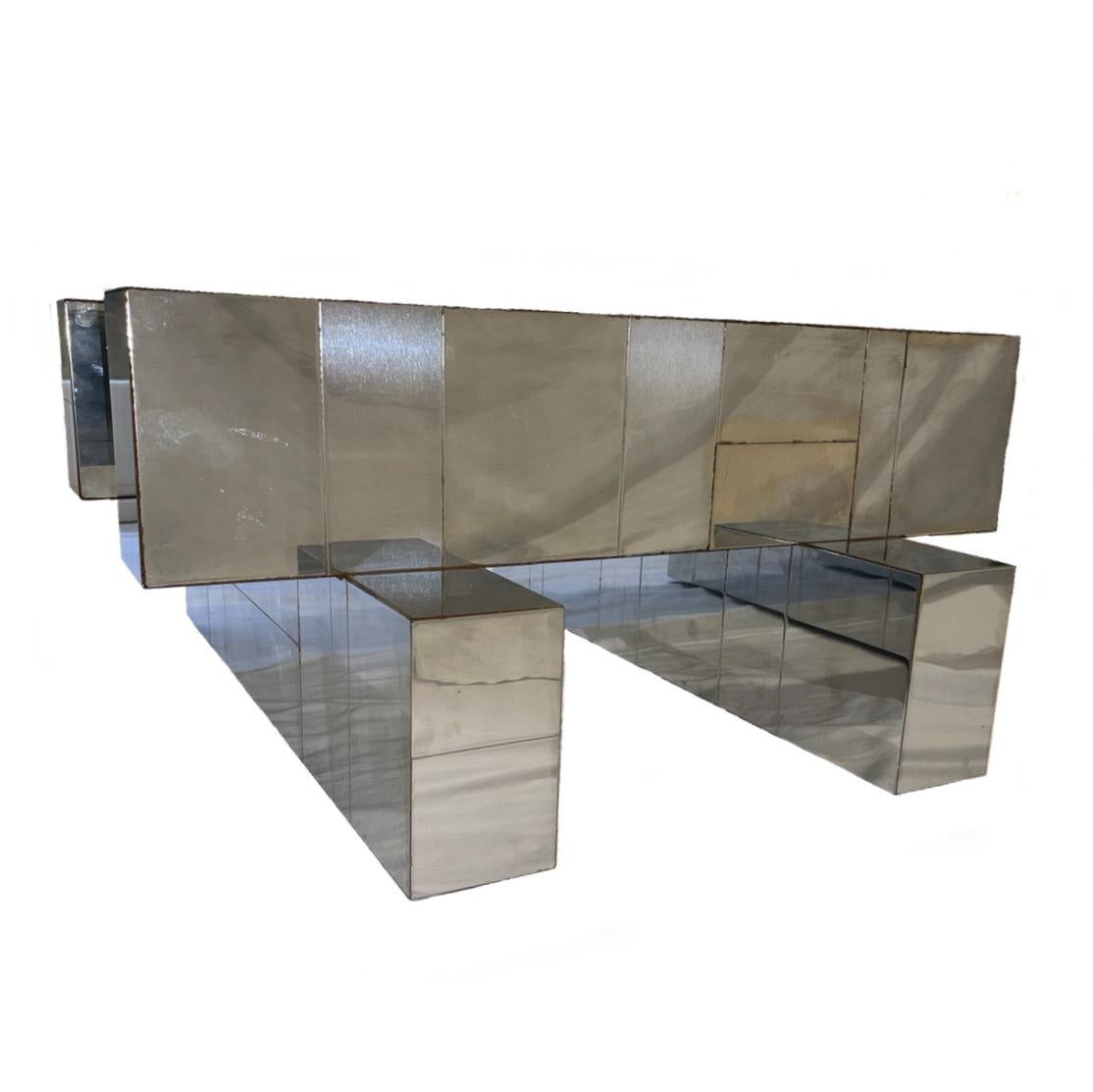 Américain Table à cocktail/table basse Cityscape miroir Paul Evans en vente