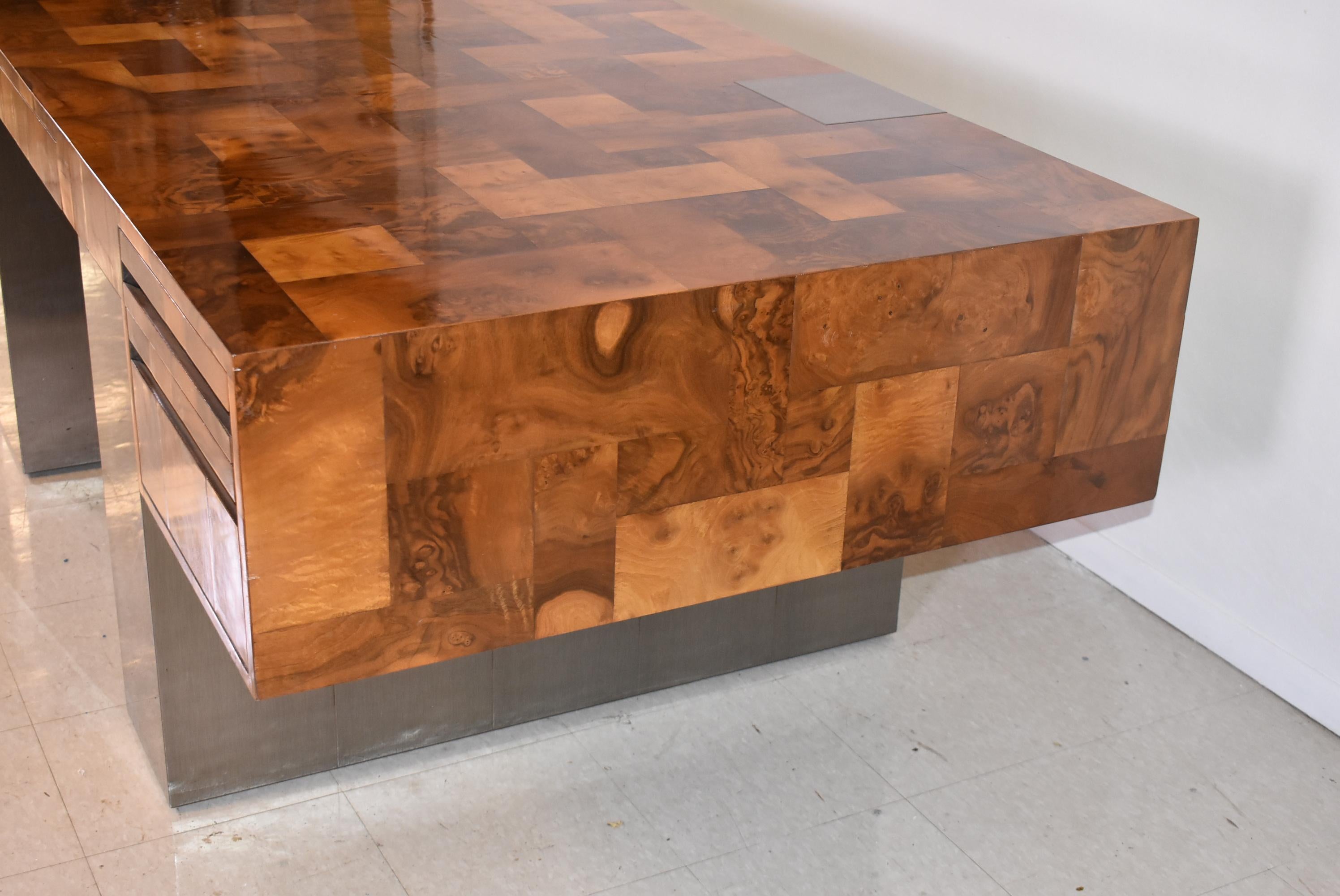 Paul Evans Scrivania direzionale in legno di buro patchwork Cityscape in vendita 5