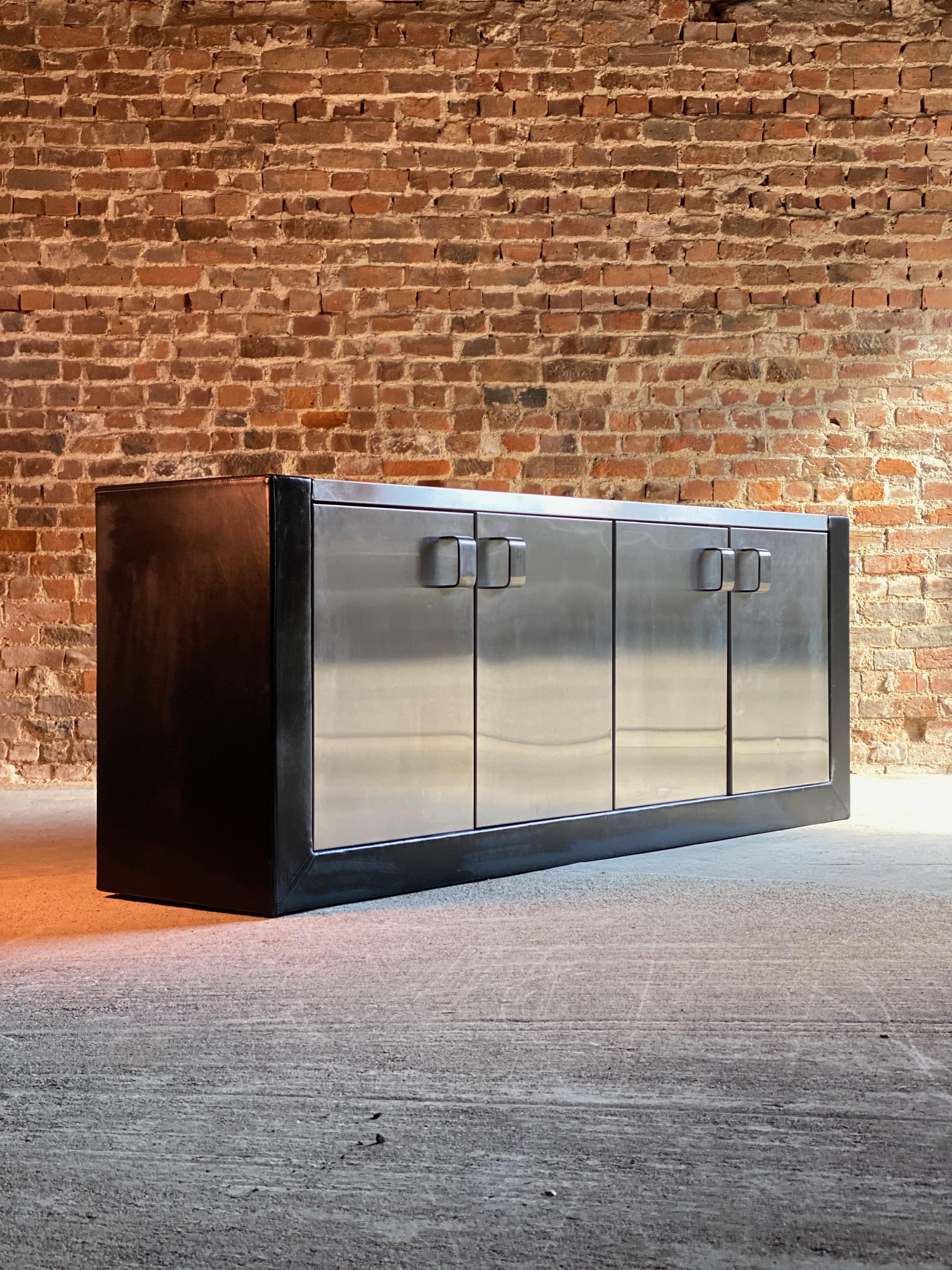 Paul Evans Custom Steel Sideboard Credenza Credenza, USA, circa 1970 In Good Condition In Longdon, Tewkesbury