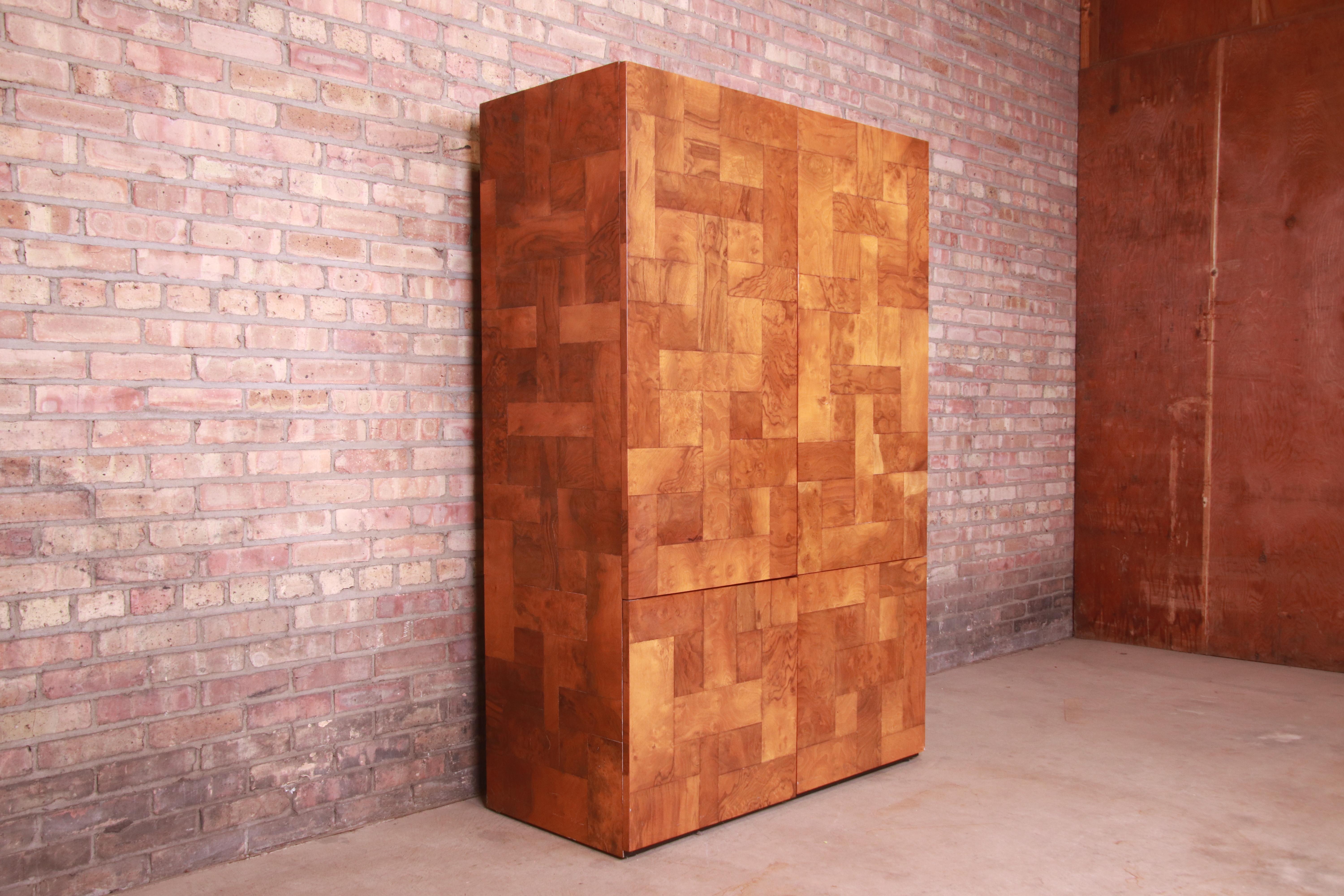 Paul Evans for Directional Patchwork Burl Wood Bar Cabinet, 1970s In Good Condition In South Bend, IN