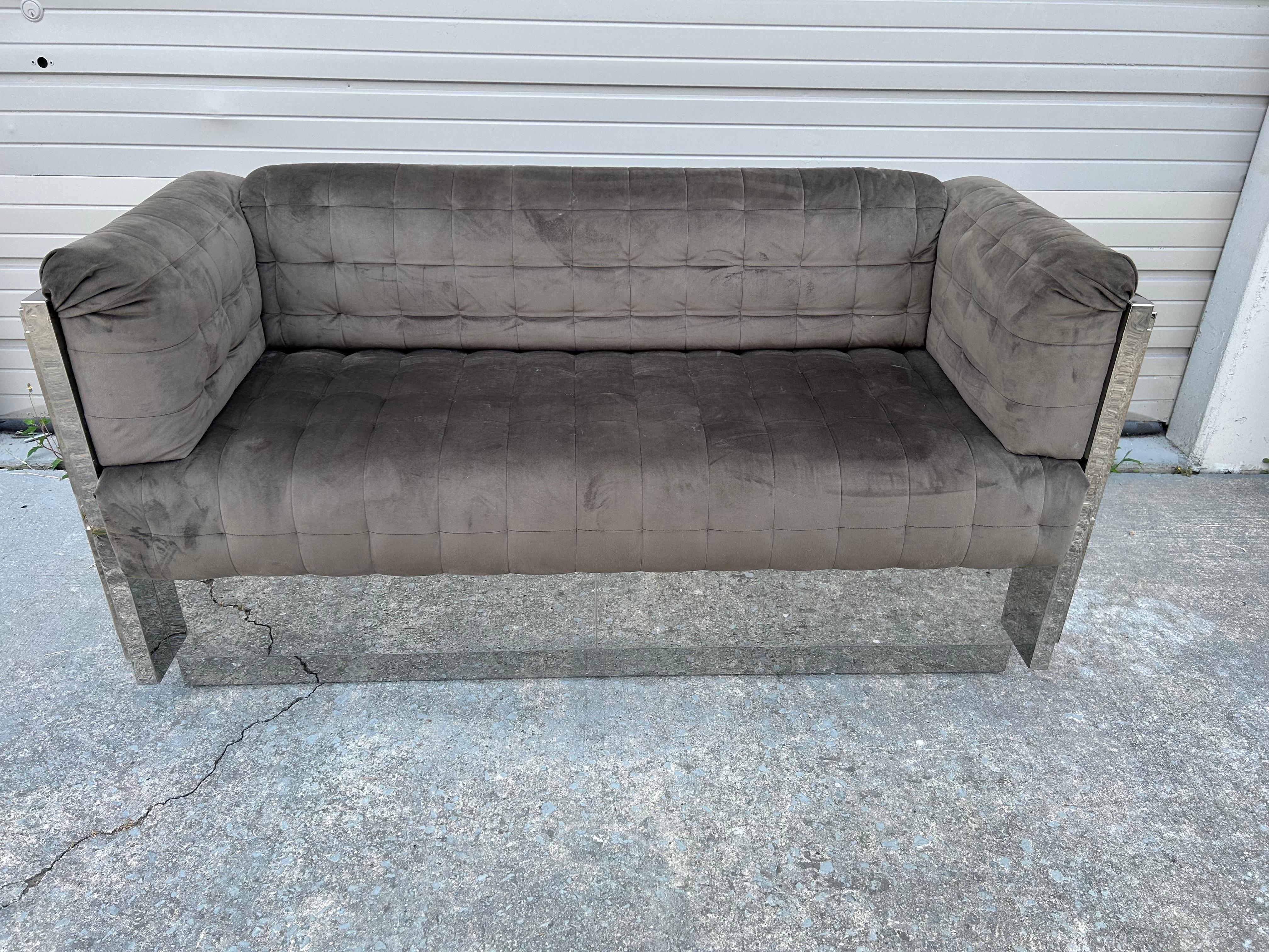 Sofá o Loveseat Cubista Cromado Inspirado en Paul Evans en venta 8