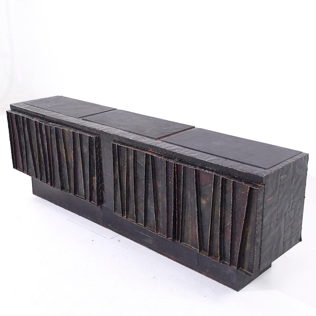 Paul Evans - Credenza con mobile a rilievo di metà secolo In condizioni buone in vendita a Countryside, IL