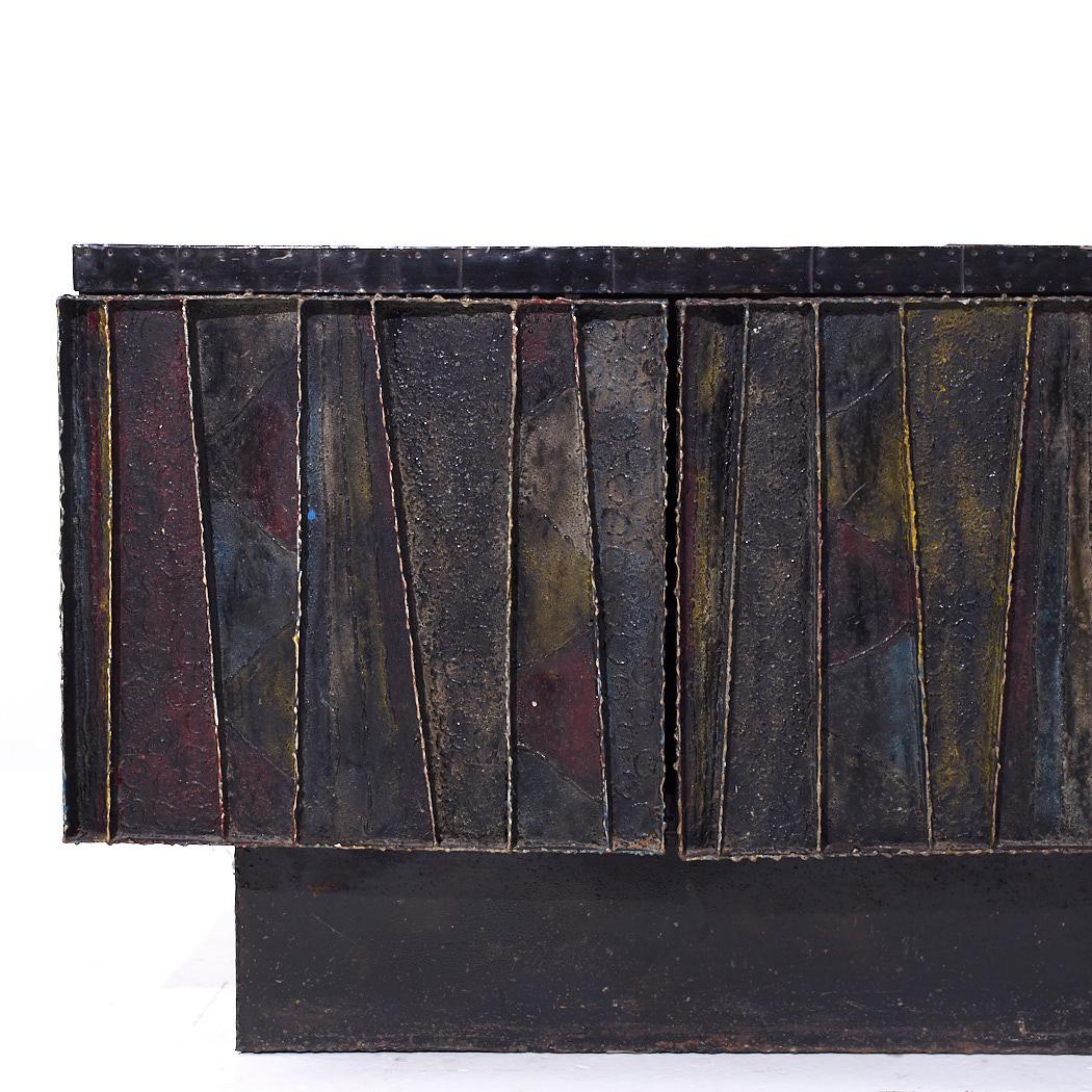 Paul Evans - Credenza con mobile a rilievo di metà secolo in vendita 1