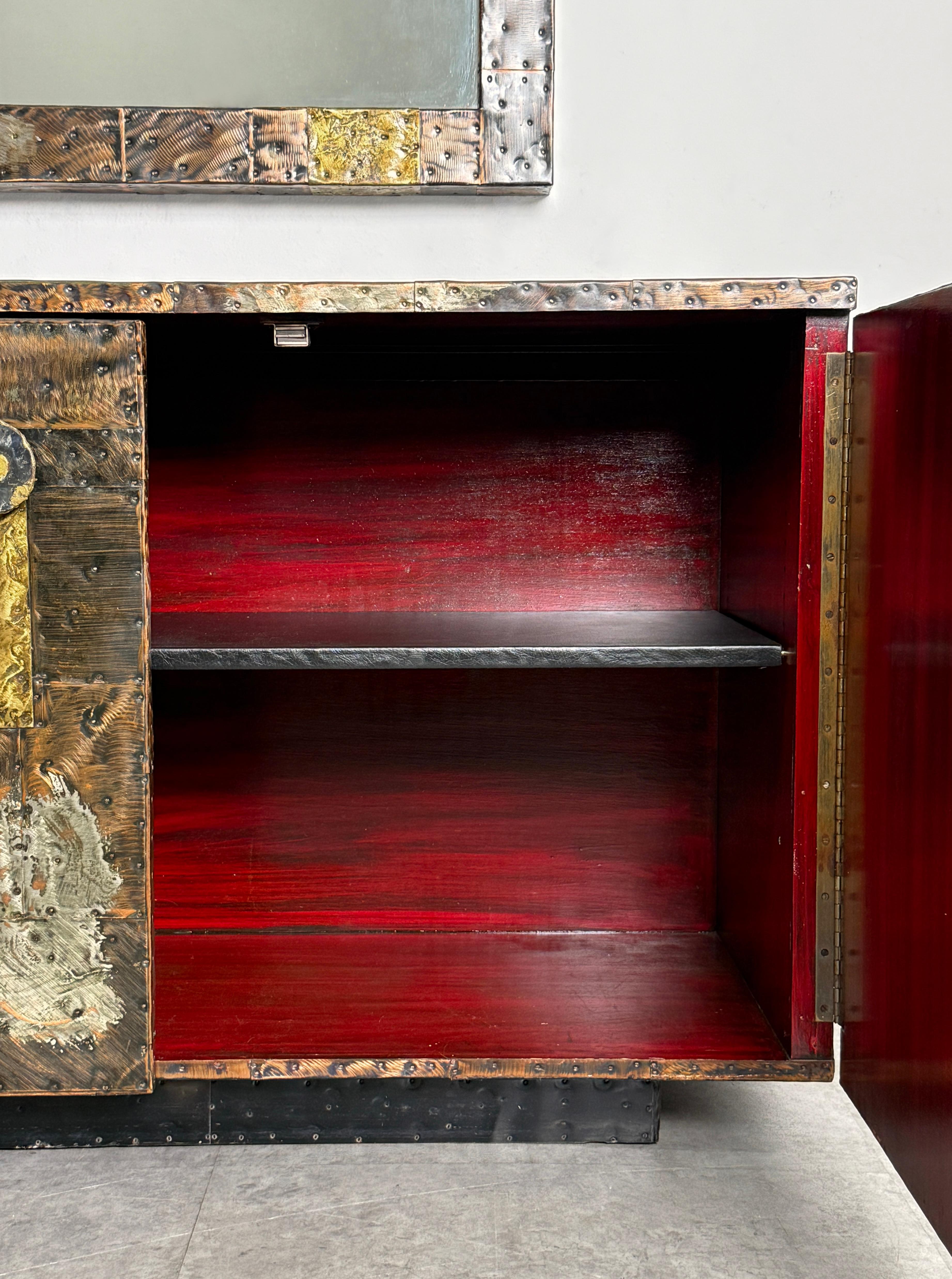 Armoire patchwork Paul Evans avec plateau en ardoise et miroir mural suspendu des années 1960 en vente 1