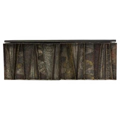 Schwebender Wandschrank „PE-19“ aus tiefem Relief von Paul Evans mit Schieferplatte, 1964