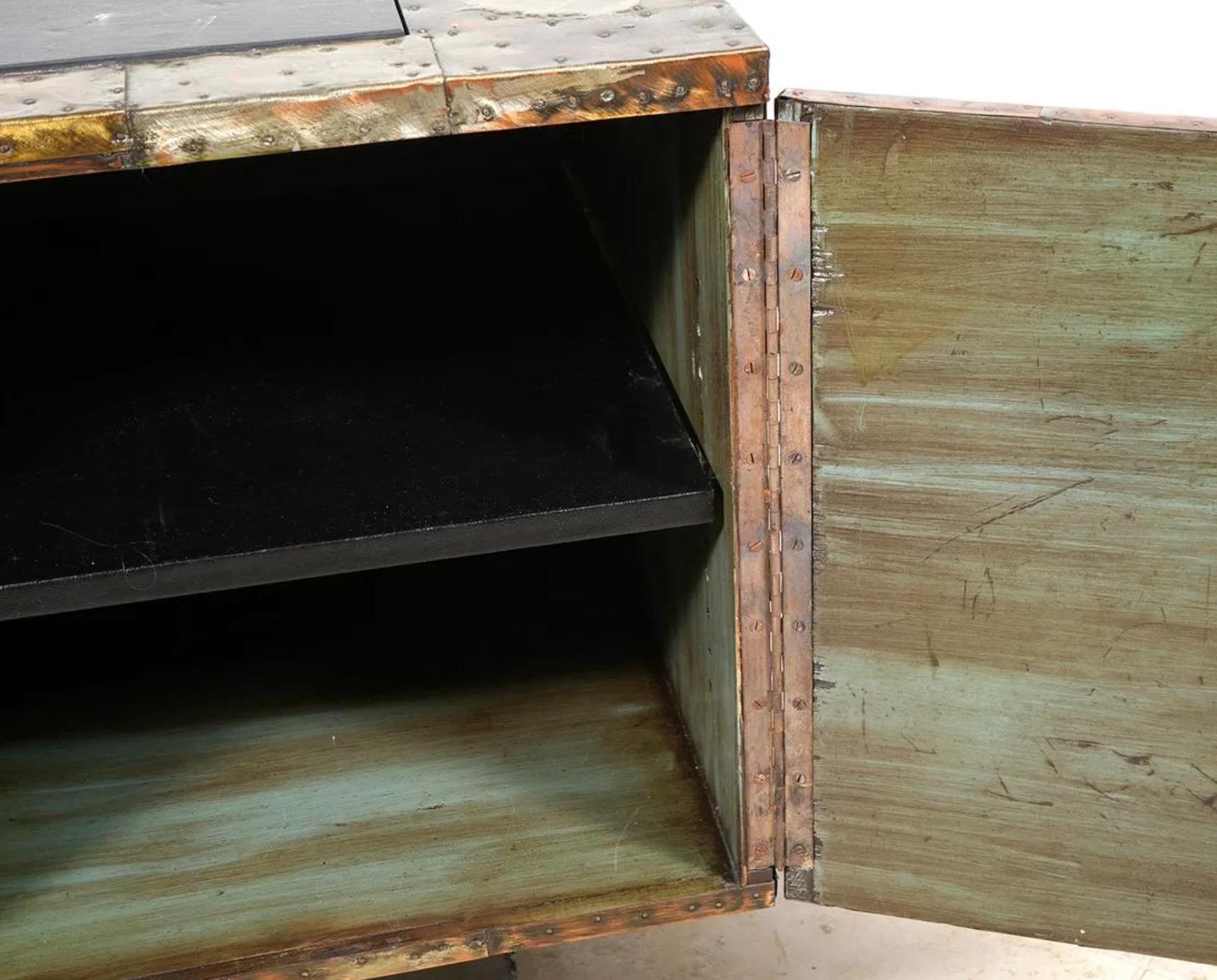 Paul Evans 'PE-32' Patchwork Copper Cabinet with Slate Top for Directional, 1968 In Good Condition For Sale In Los Angeles, CA