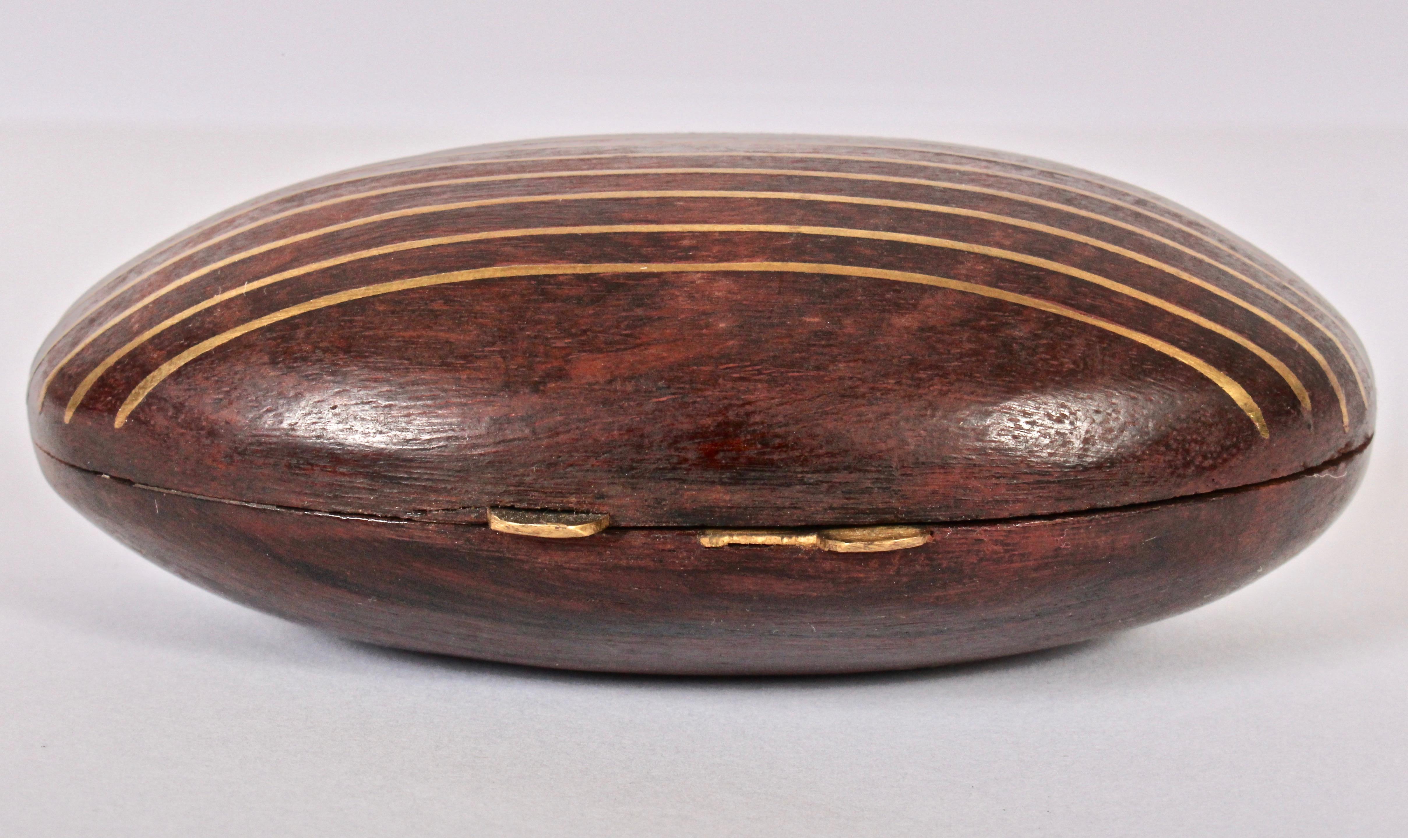 American Paul Evans, Phillip Lloyd Powell Style Petite Rosewood Box with Brass Inlay For Sale
