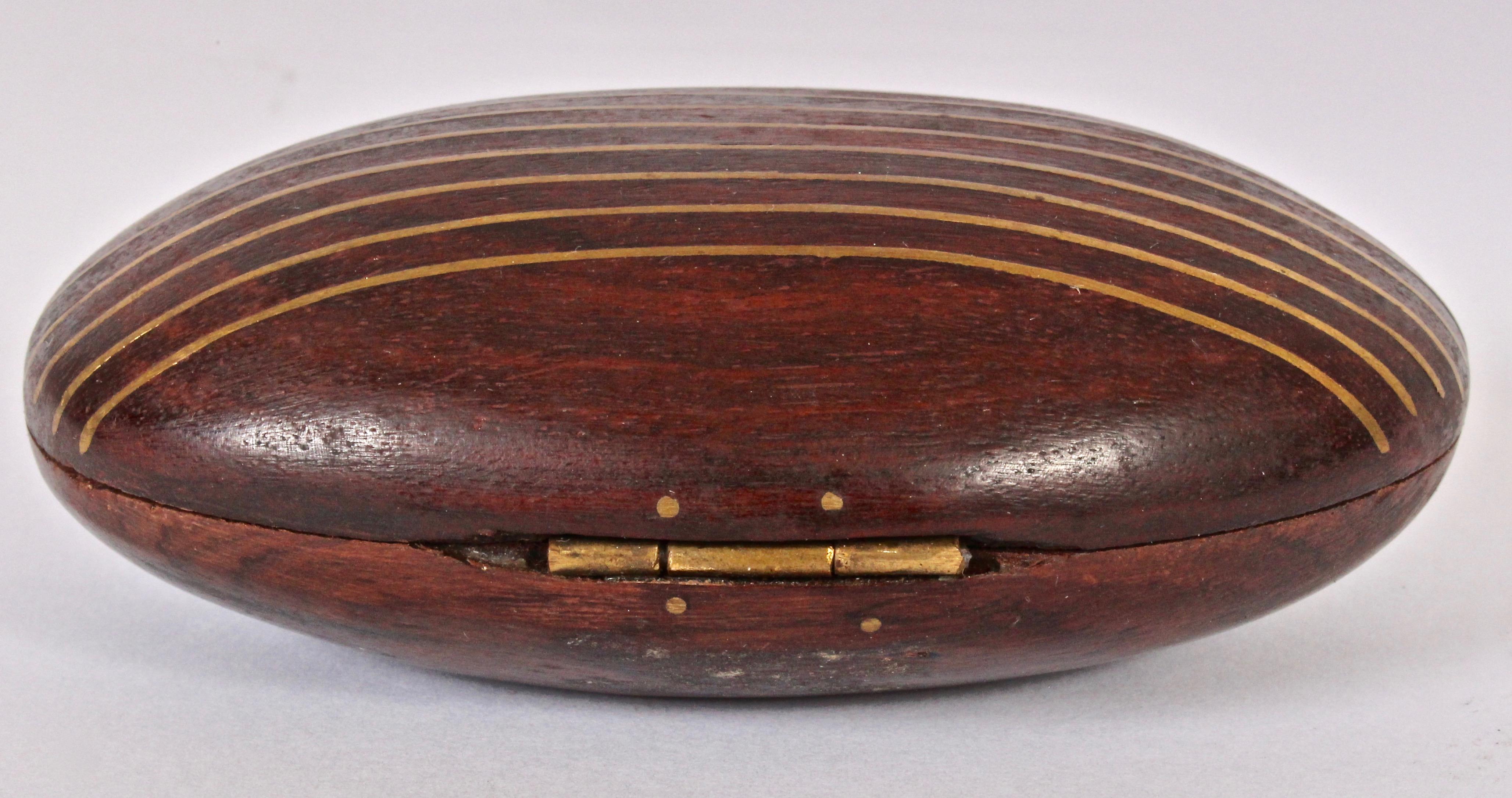 20th Century Paul Evans, Phillip Lloyd Powell Style Petite Rosewood Box with Brass Inlay For Sale