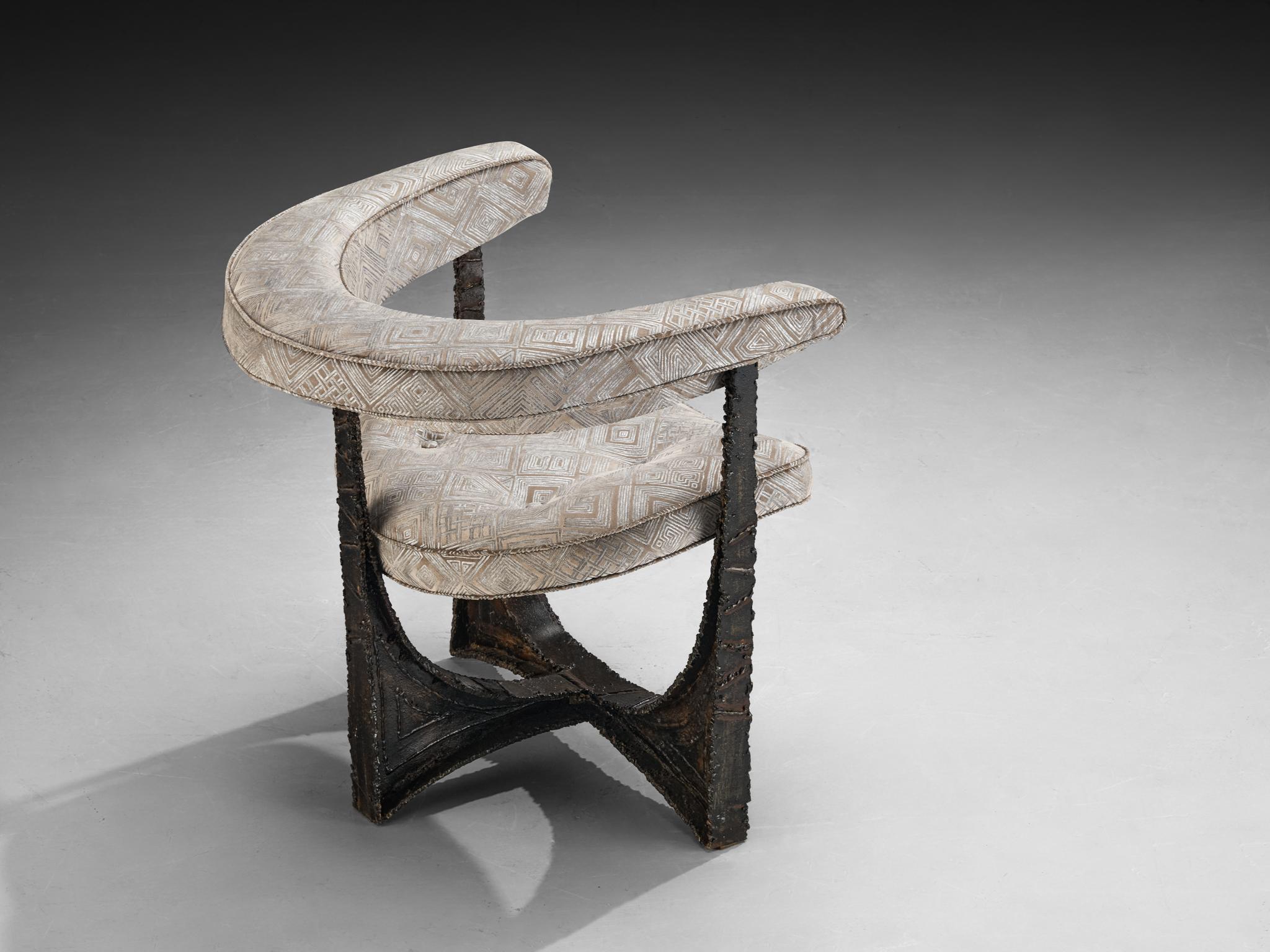 Paul Evans, dining chair, epoxy bronzed resin over steel, fabric, United States, 1967

Designed by Paul Evans, this rare armchair is certainly a work of art in its own right. This design exemplifies Evans’s idiosyncratic way with welding and
