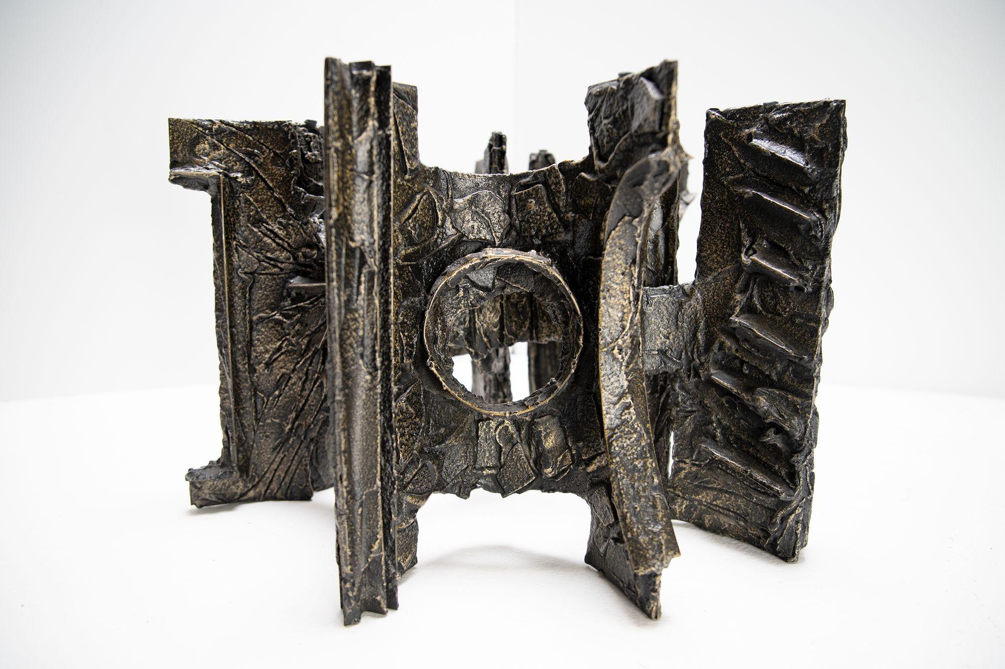 Table basse brutaliste en bronze sculpté avec plateau en verre par Paul Evans pour Directional 1969 en vente 11