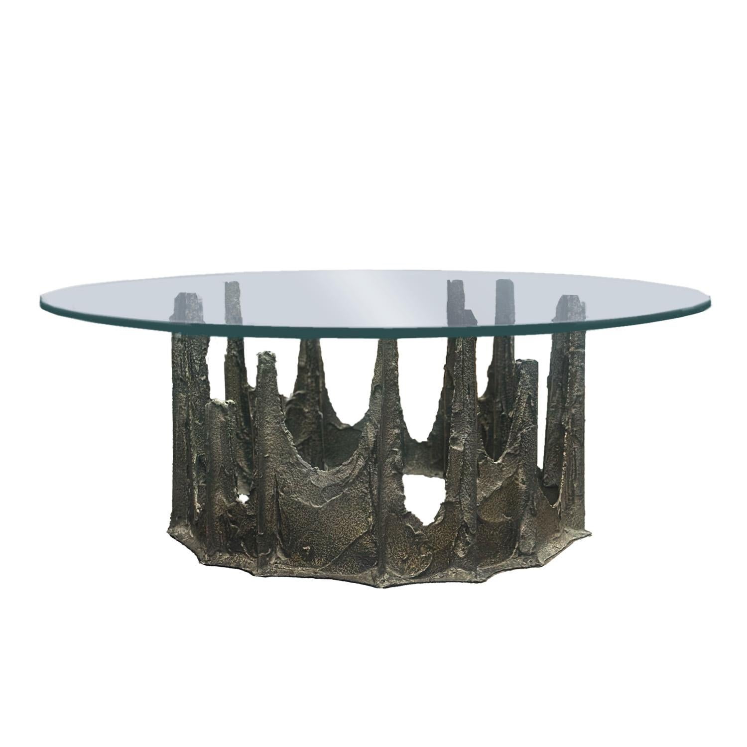 The work of Paul Evans is characterized by its seamless joining of art with functionality, the designers craftsmanship and his bold aesthetic. No where is this more evident than in the Sculpted Metal series. Using a technique unique to his work,