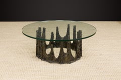 Mesa de centro de estalagmita de bronce esculpido de Paul Evans, firmada y fechada en 1979