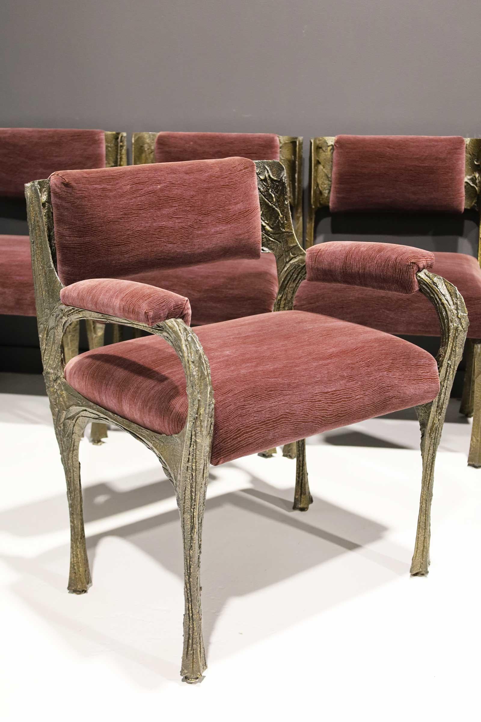 Mid-Century Modern Paul Evans Ensemble de dix chaises de salle à manger en bronze sculpté et tapisserie aubergine