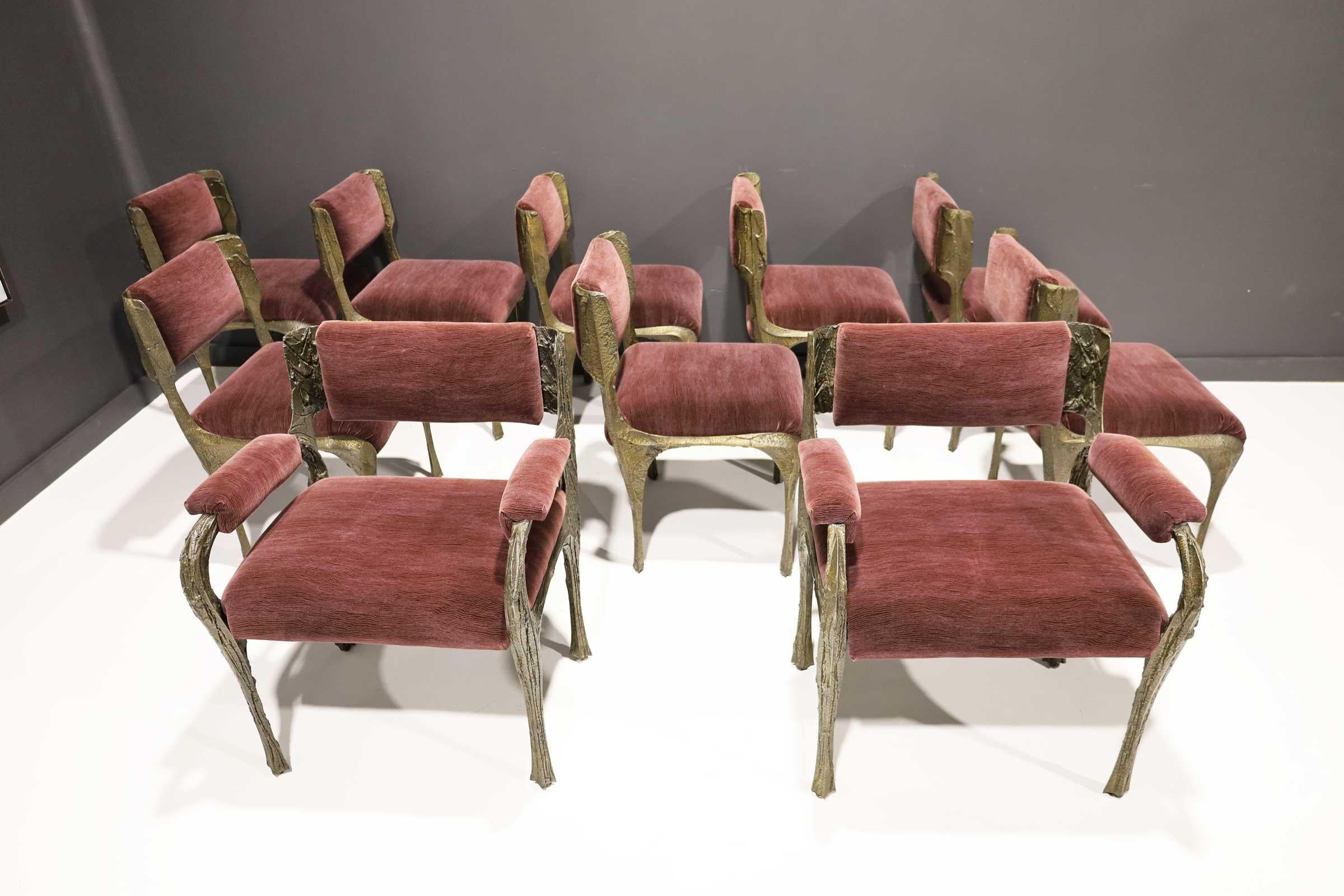 Paul Evans Ensemble de dix chaises de salle à manger en bronze sculpté et tapisserie aubergine 1