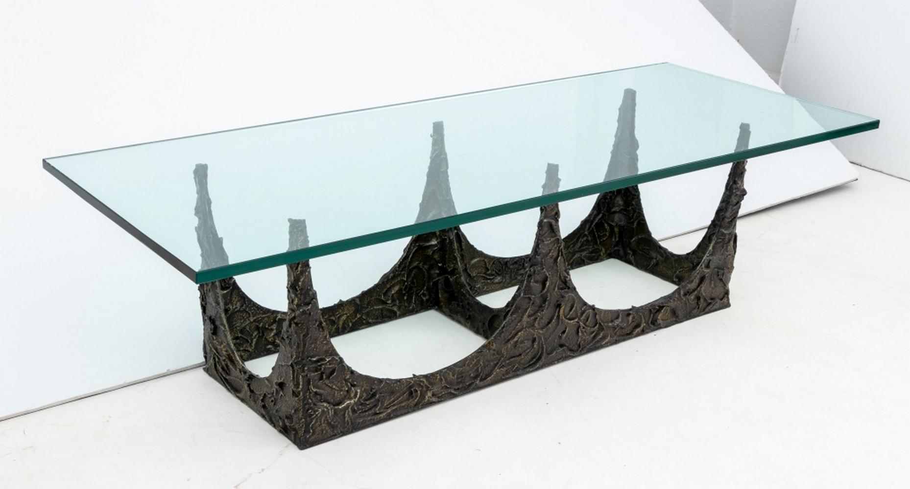 Biseauté Table basse en stalagmite de Paul Evans, 1970 en vente