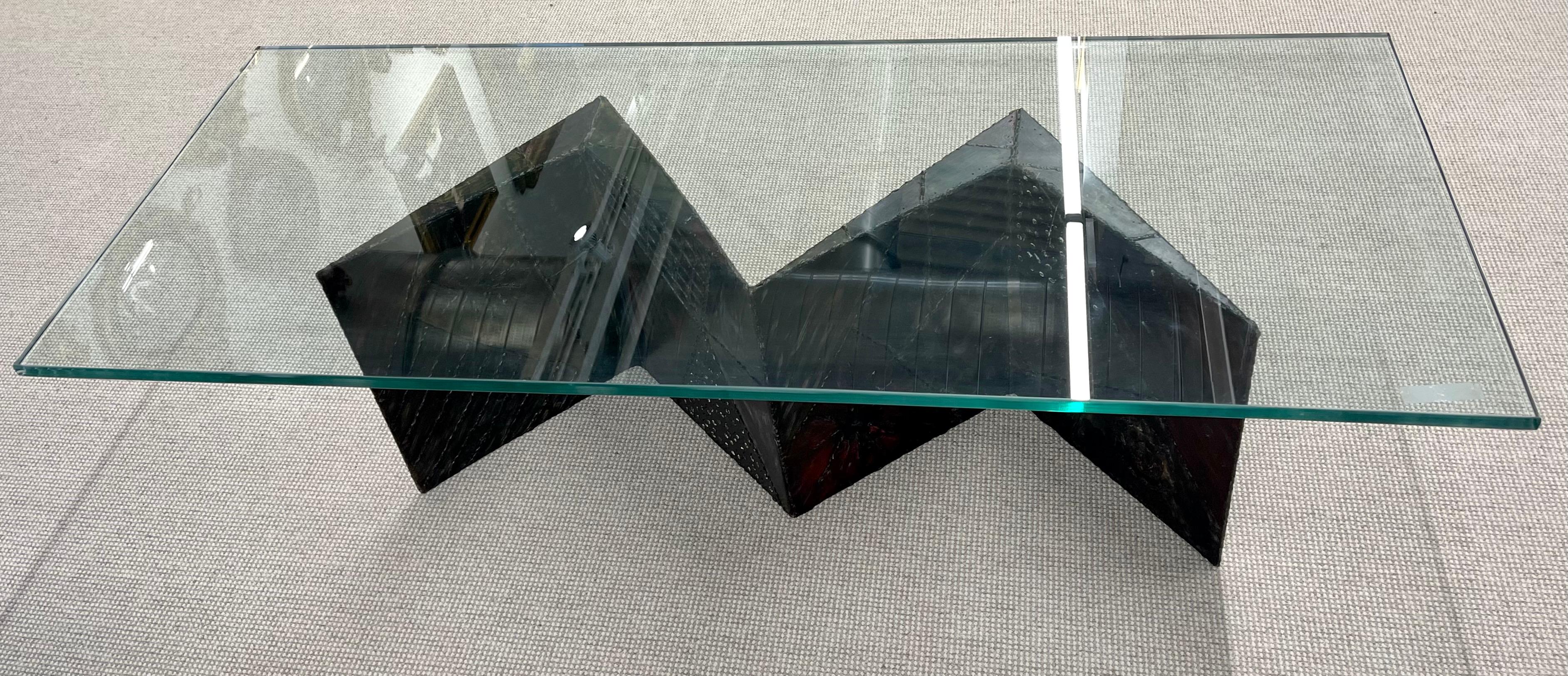 Paul Evans Style Mid-Century Modern Bow Tie Coffee Table, Patchwork Metal, Glass In Good Condition For Sale In Stamford, CT