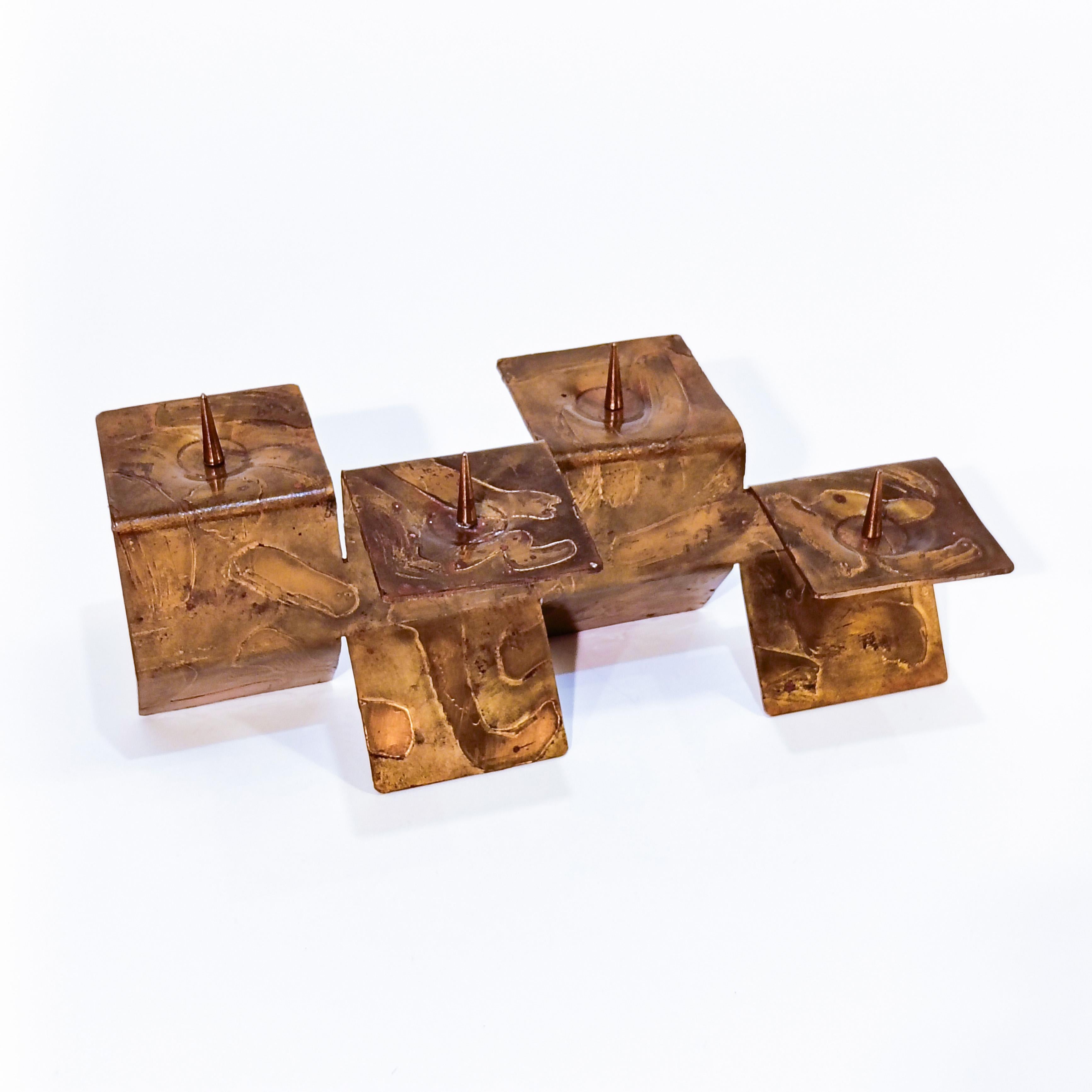 Cast Paul Evans style. Brutalist bronze candle holder, Italy, 1960s For Sale