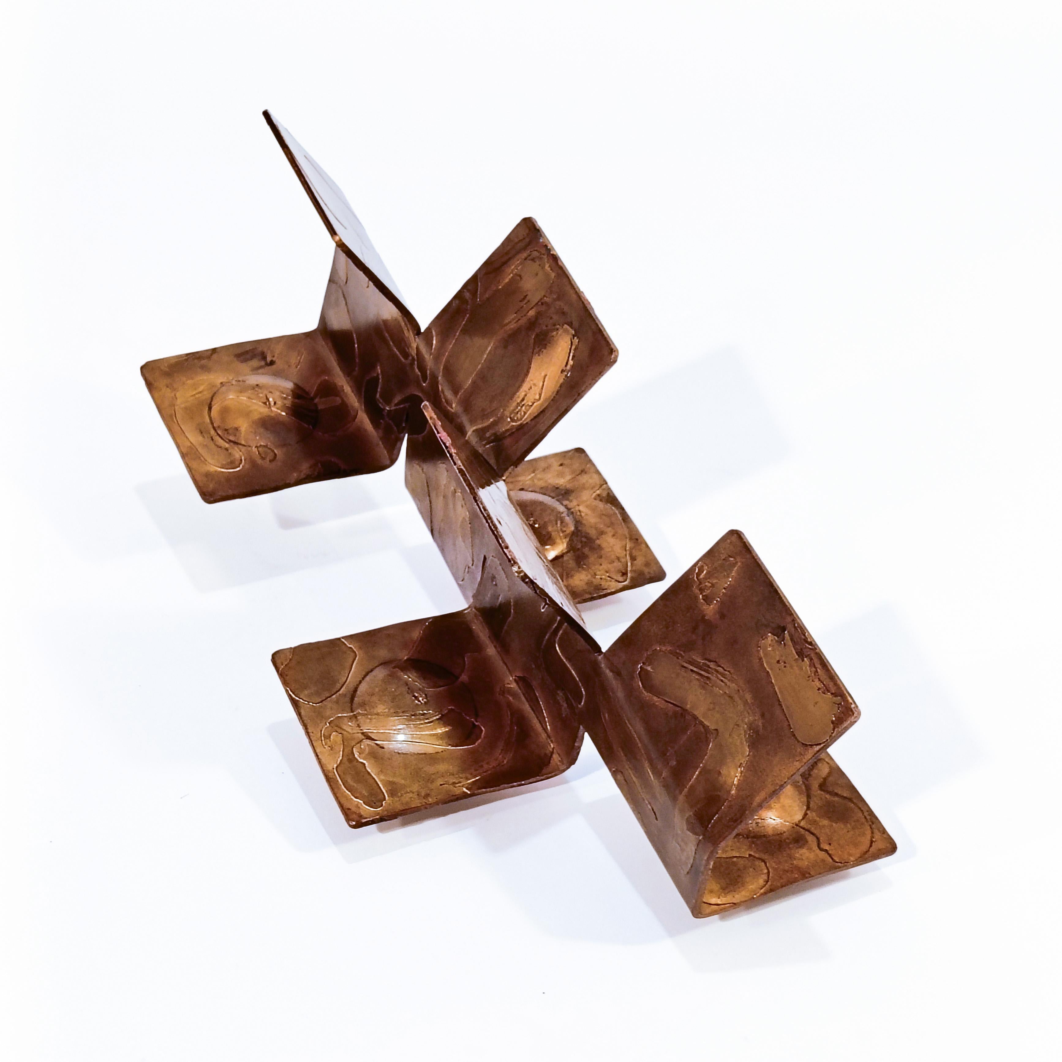 Paul Evans style. Brutalist bronze candle holder, Italy, 1960s For Sale 1