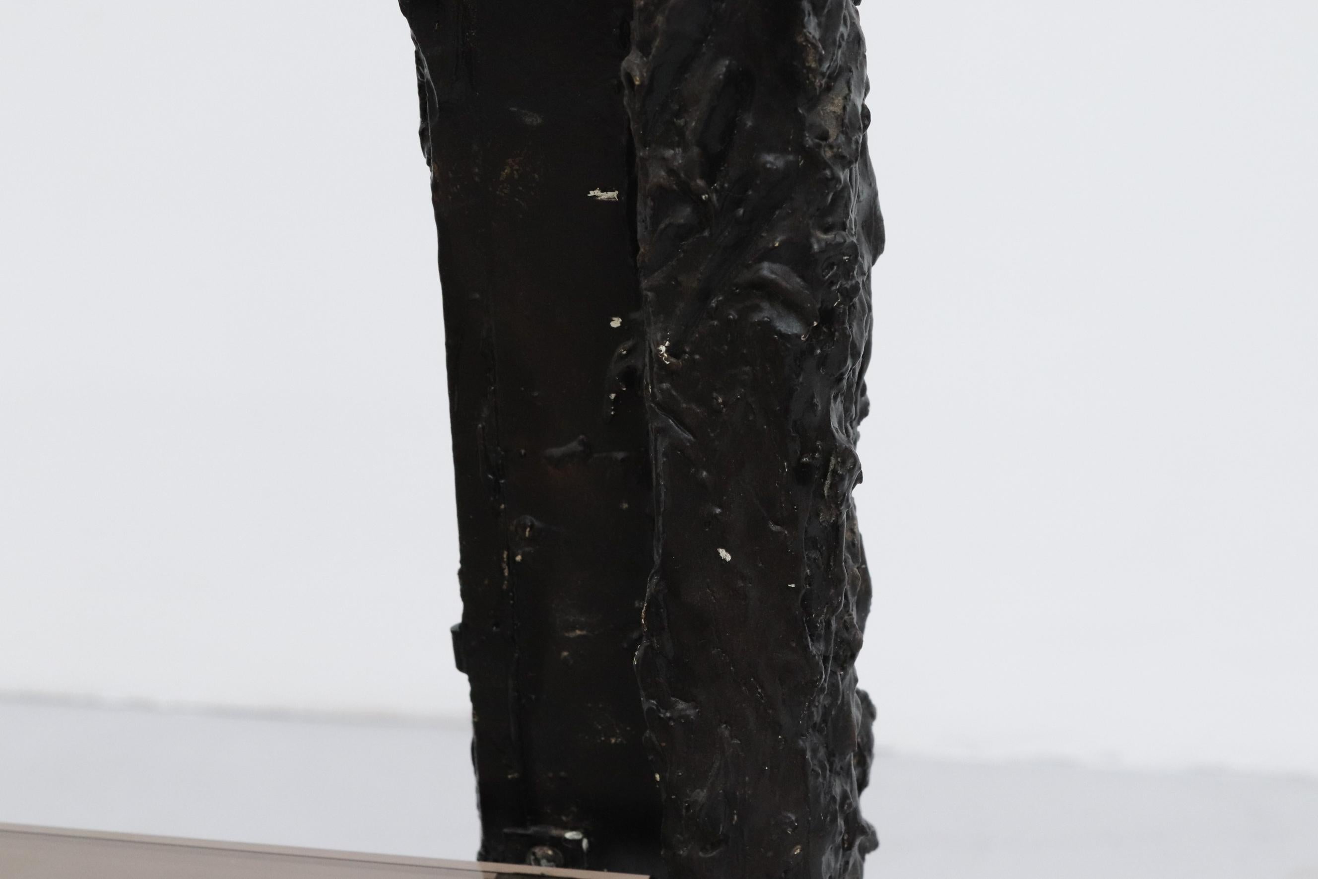 Étagère brutaliste de style Paul Evans par Adrian Pearsall avec relief décoratif en résine en vente 9