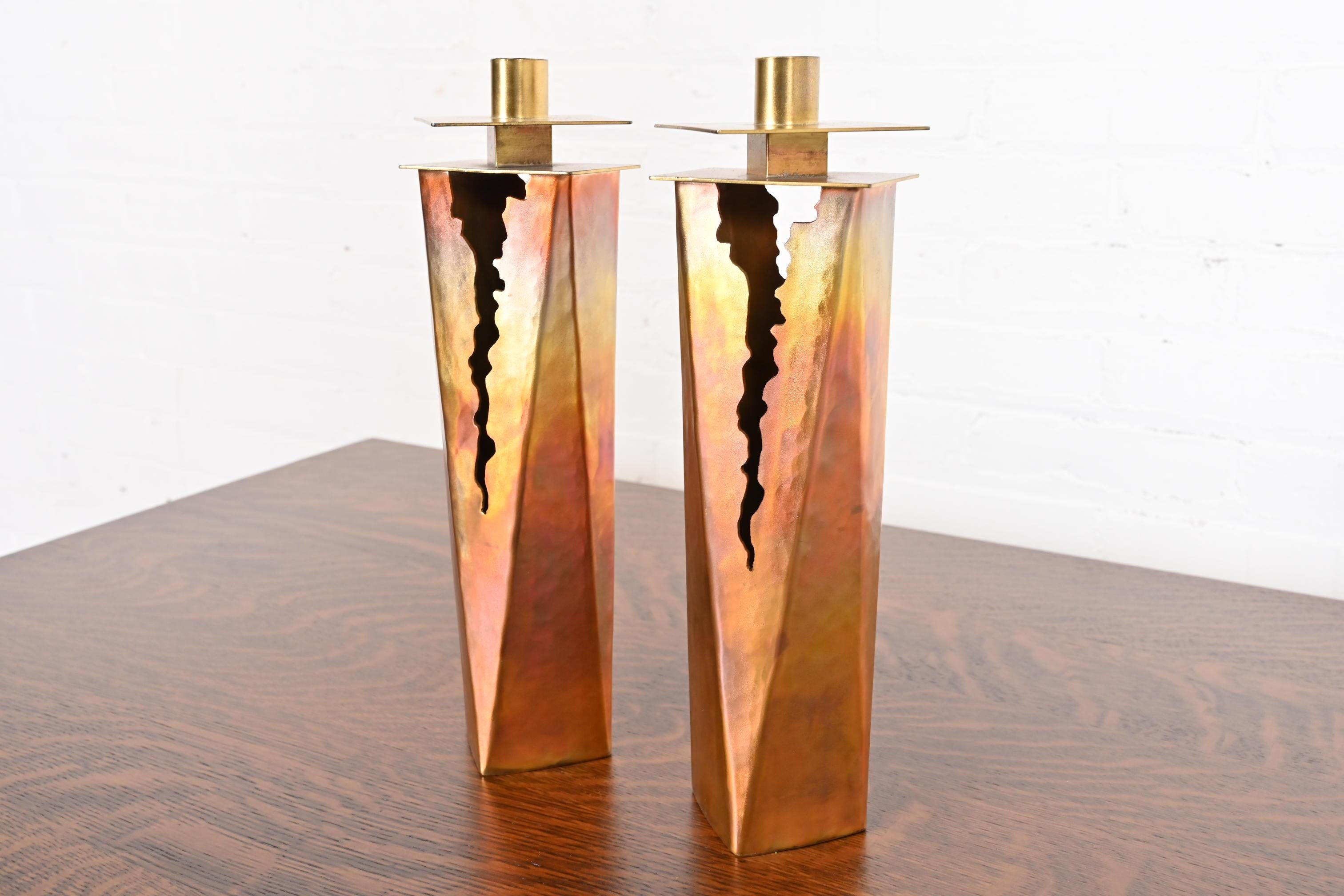 American Paul Evans Style Brutalist Hand Wrought Copper Candlesticks, Circa 1970s For Sale