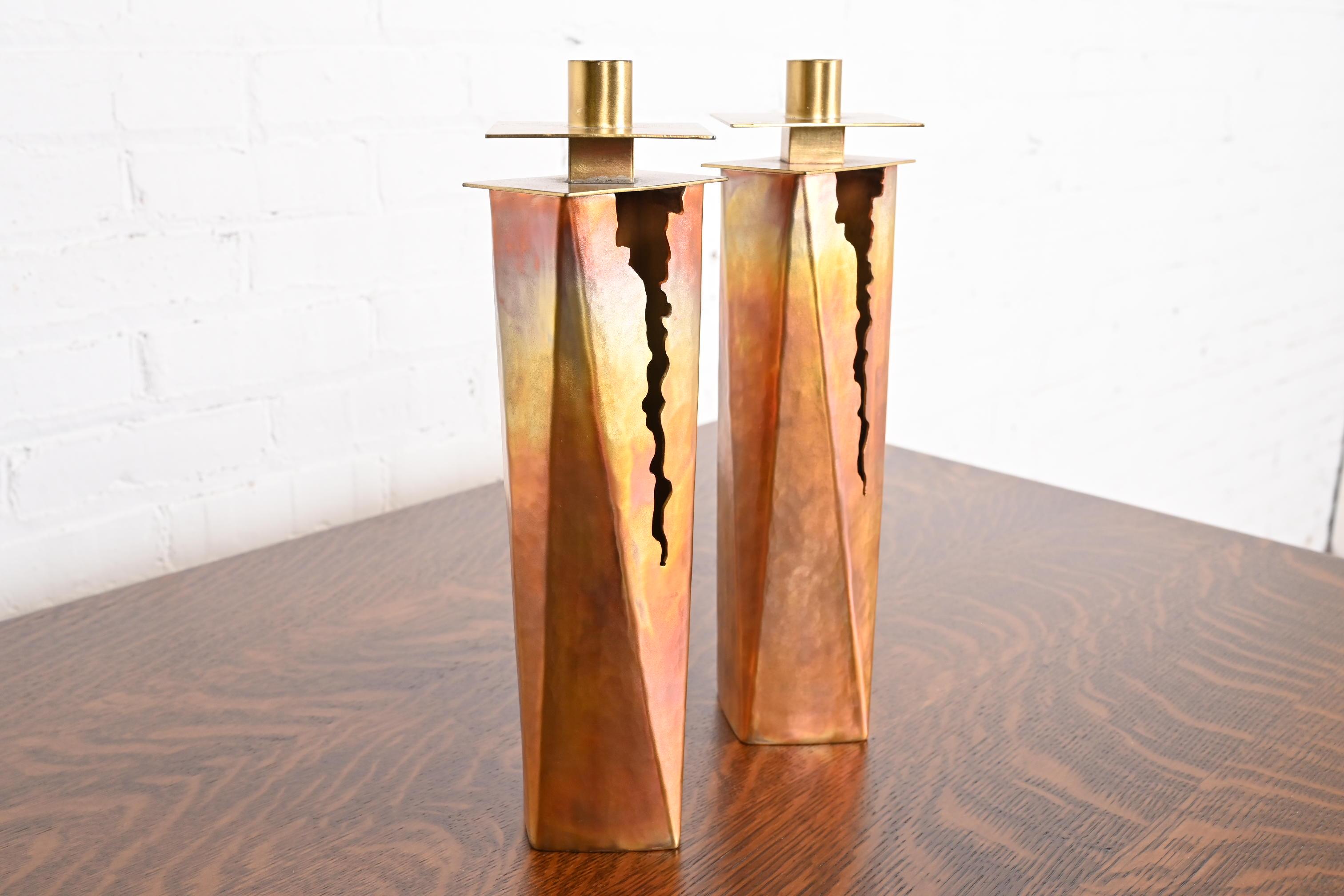 Paul Evans Style Brutalist Hand Wrought Copper Candlesticks, Circa 1970s In Good Condition For Sale In South Bend, IN