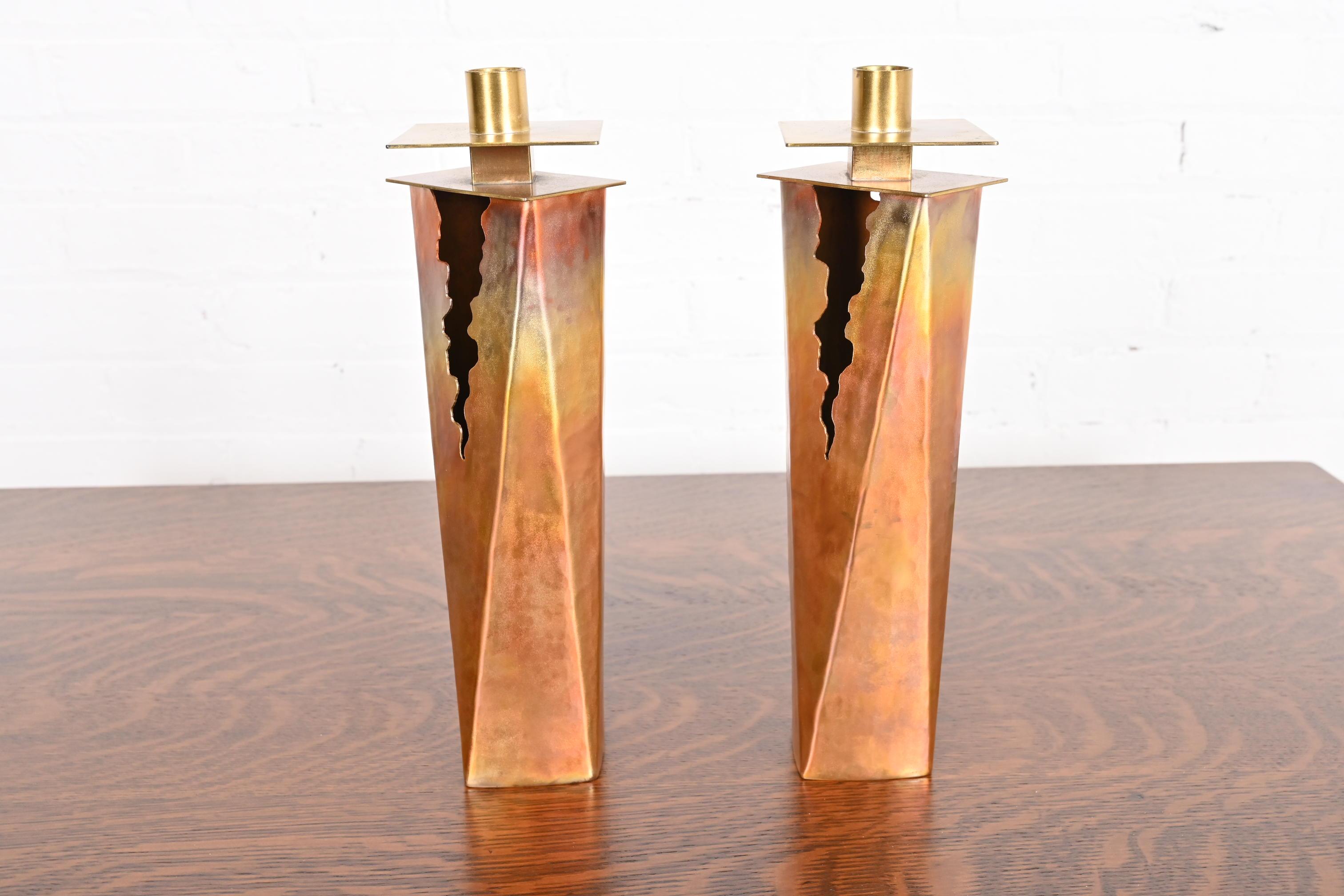 Paul Evans Style Brutalist Hand Wrought Copper Candlesticks, Circa 1970s For Sale 4