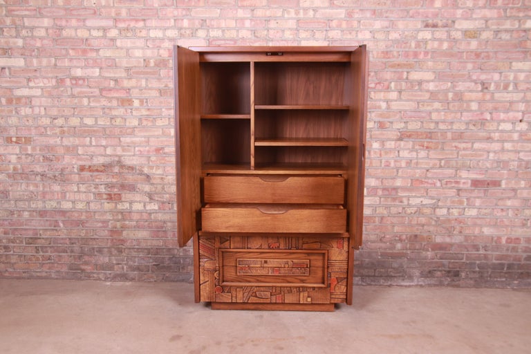 Paul Evans Style Lane Pueblo Brutalist Mid-Century Modern Oak Armoire Dresser For Sale 6