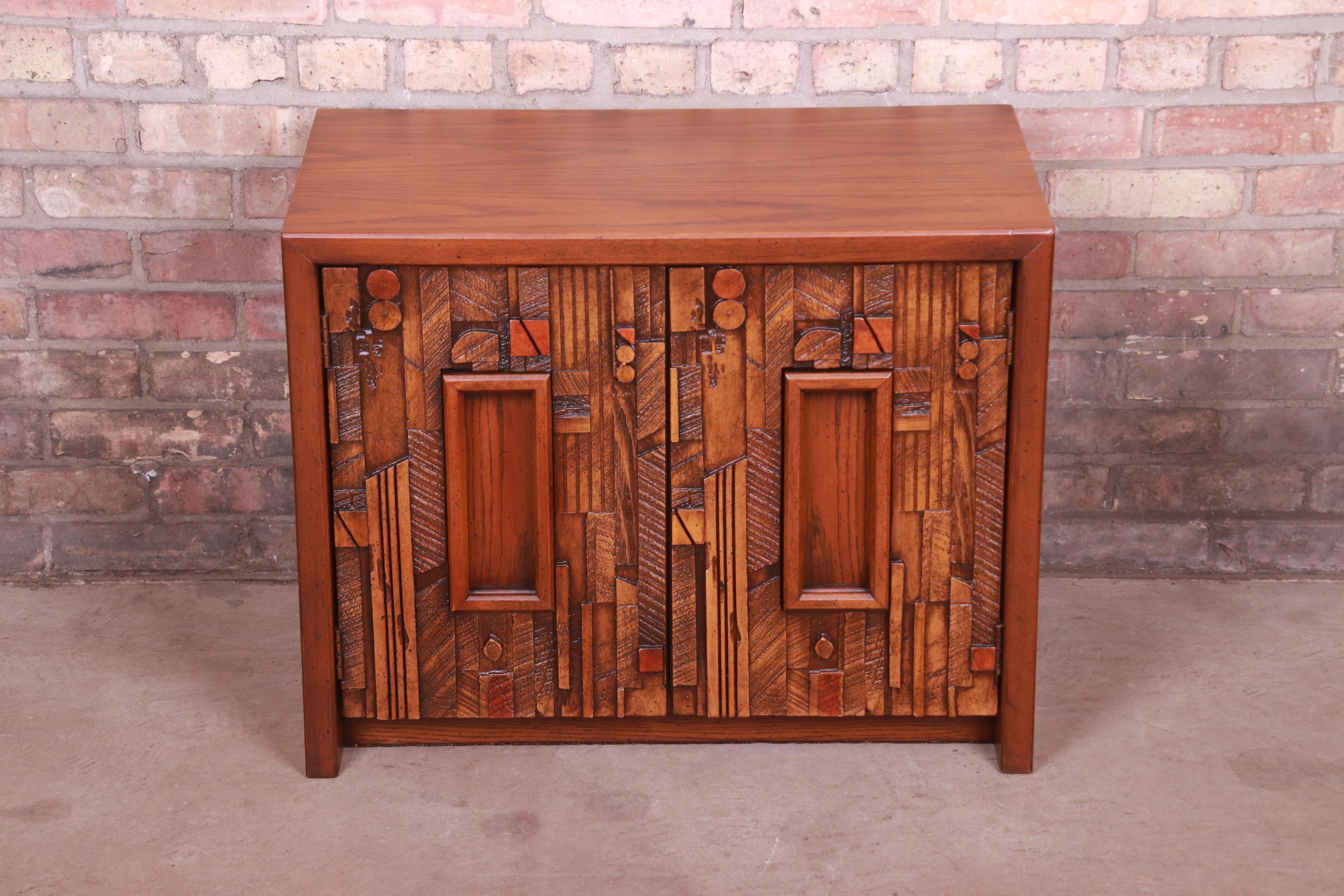 Lane Pueblo Brutalist Mid-Century Modern Oak Nightstand, 1970s In Good Condition In South Bend, IN