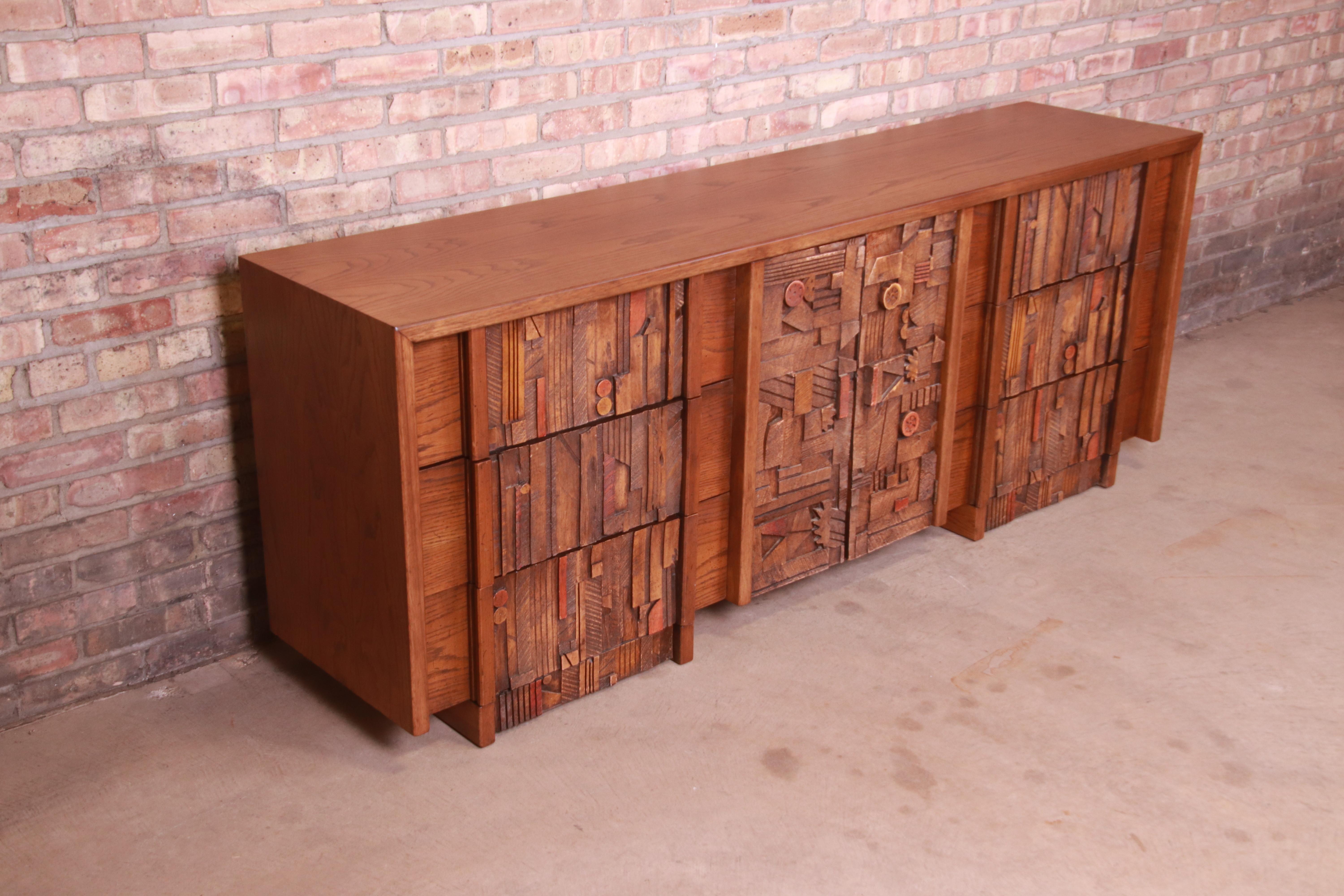 Paul Evans Style Lane Pueblo Brutalist Oak Long Dresser, Newly Refinished In Good Condition In South Bend, IN