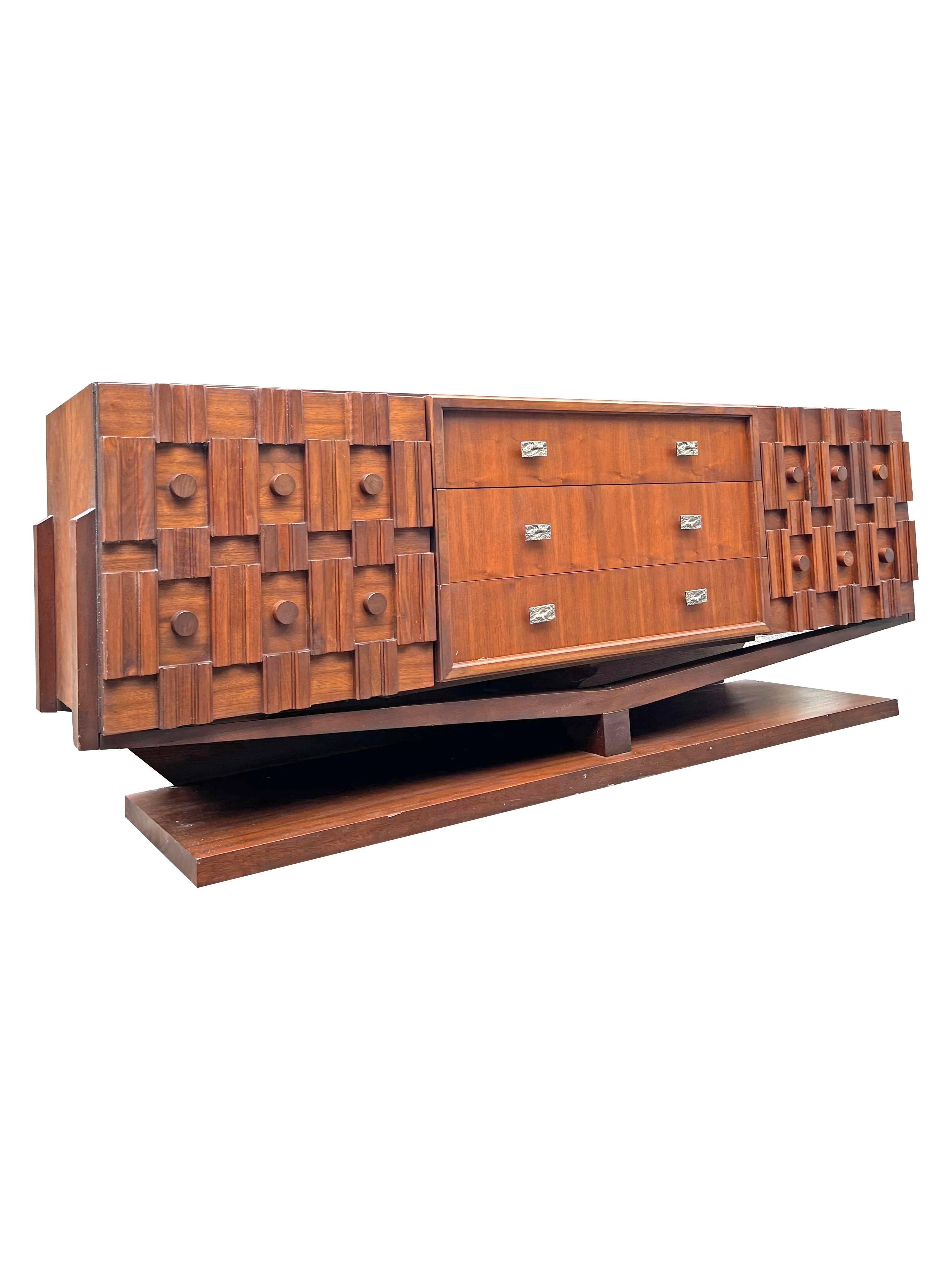 Paul Evans Style Modern Sculpted Floating Dresser or Credenza in Brutalist Style 4