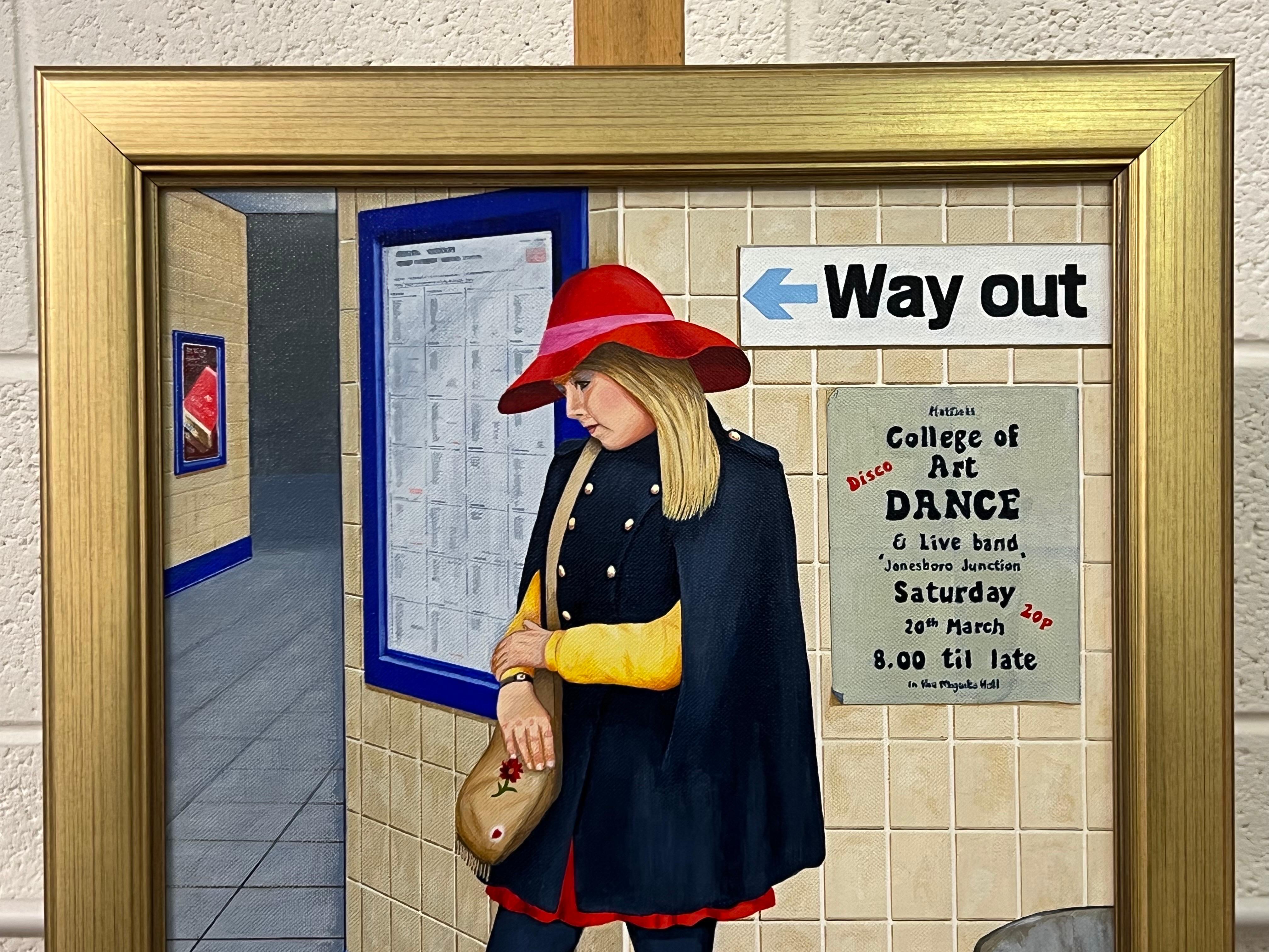 Englische Vintage-Frau in der Bahnhöfe, 1960er-, 1970er-Jahre, England  im Angebot 1