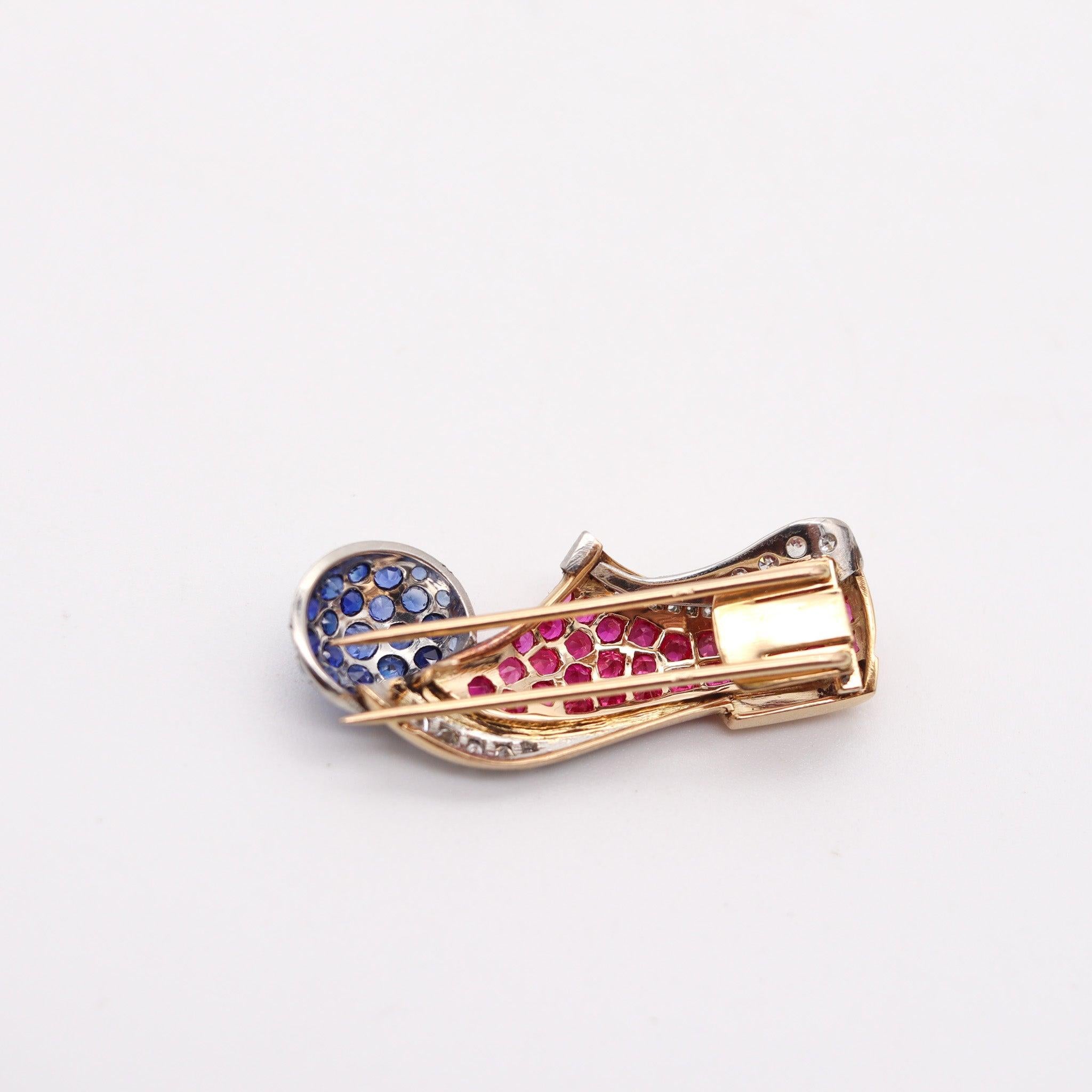 PAUL FLATO 1940 Schuhbrosche aus 18 Karat Gold, Platin, Diamanten, Saphiren und Rubinen im Angebot 2