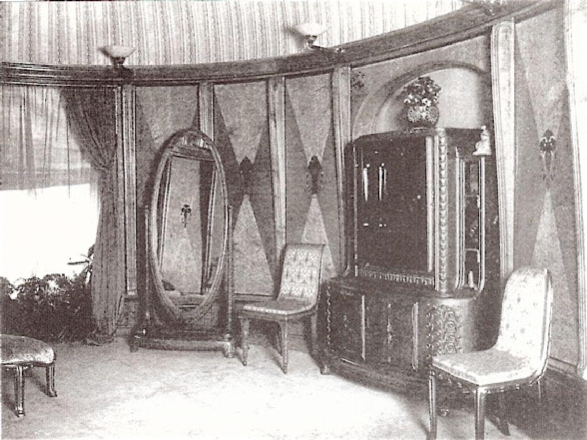 Paul Follot Salon Suite from the 1912 Salon Des Artistes Decorateurs For Sale 1