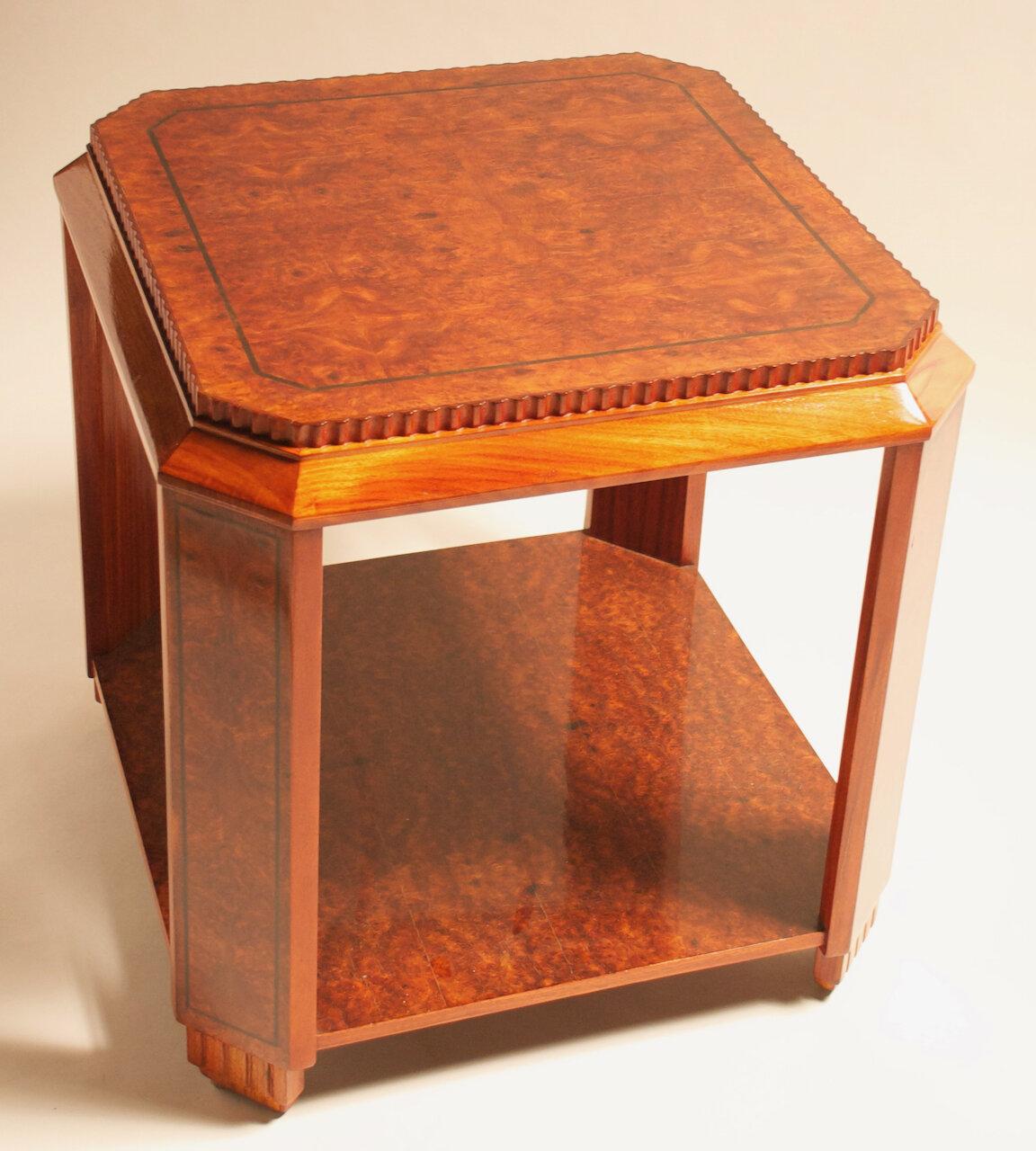 French Modernist side/end table in burled walnut and babinga with inlays in ebony. Circa 1928. 25