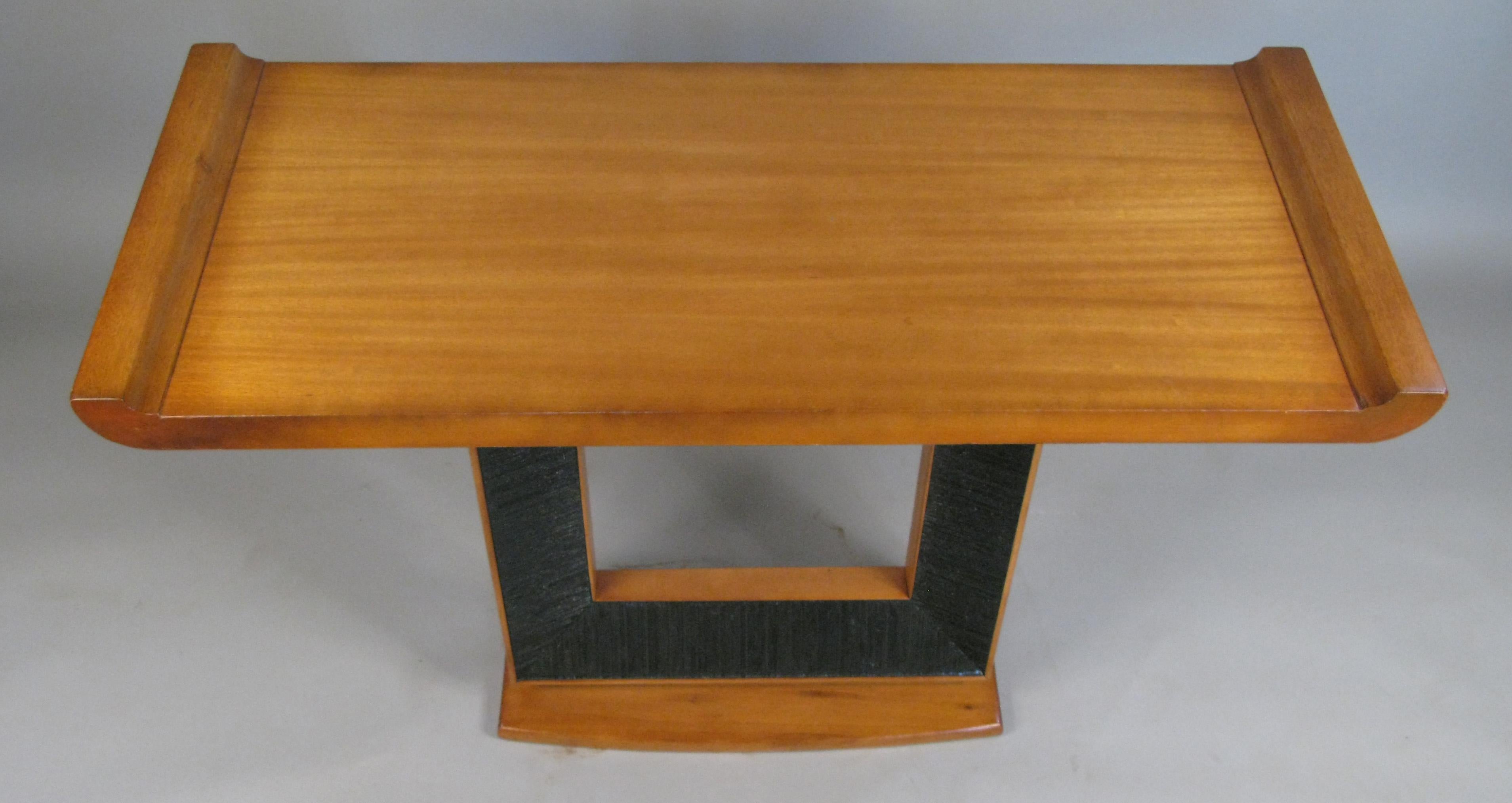 Paul Frankl, 1940s Console Table In Good Condition In Hudson, NY