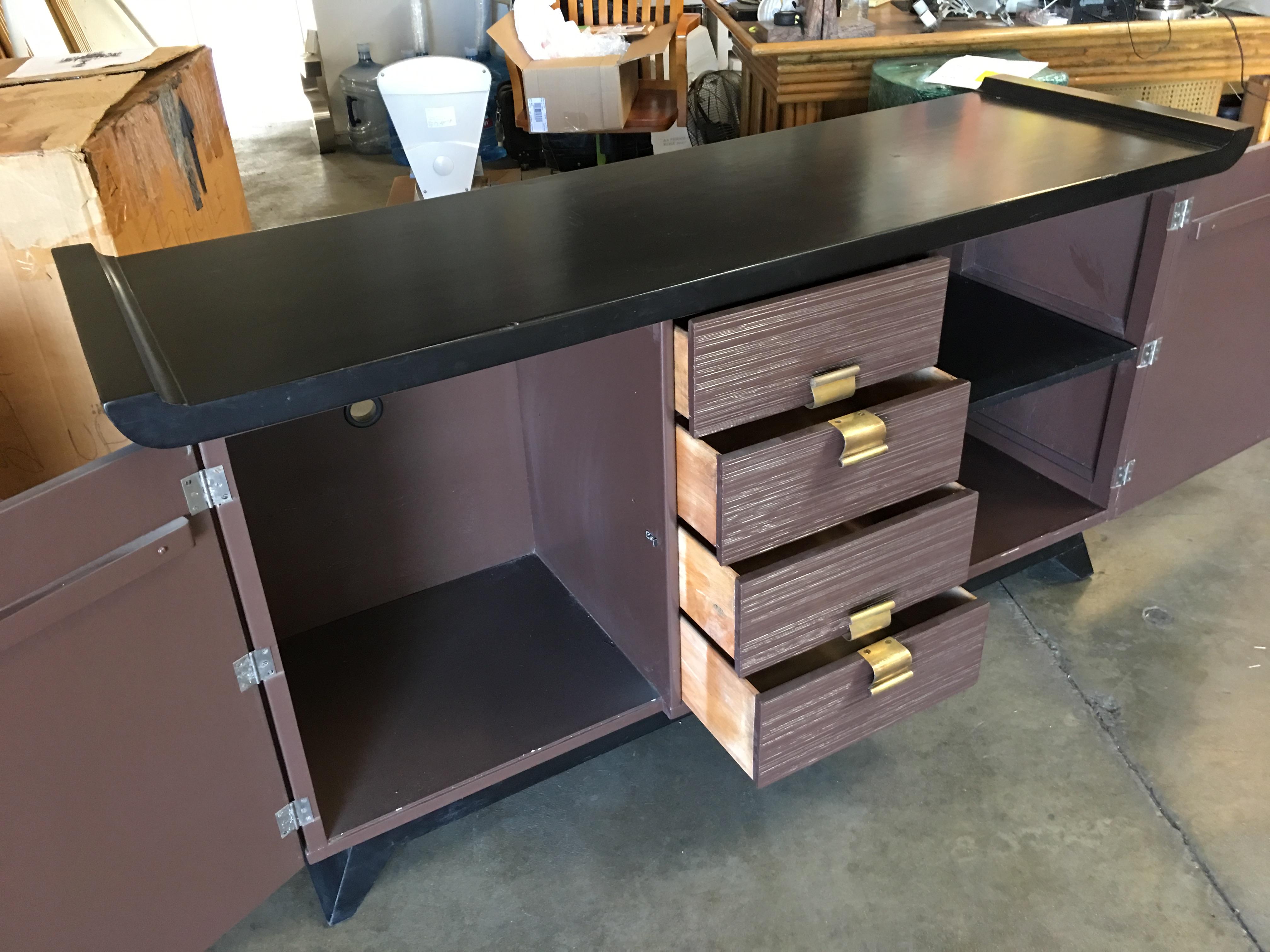 Paul Frankl Combed Wood Buffet or Credenza for Brown Saltman In Excellent Condition In Van Nuys, CA