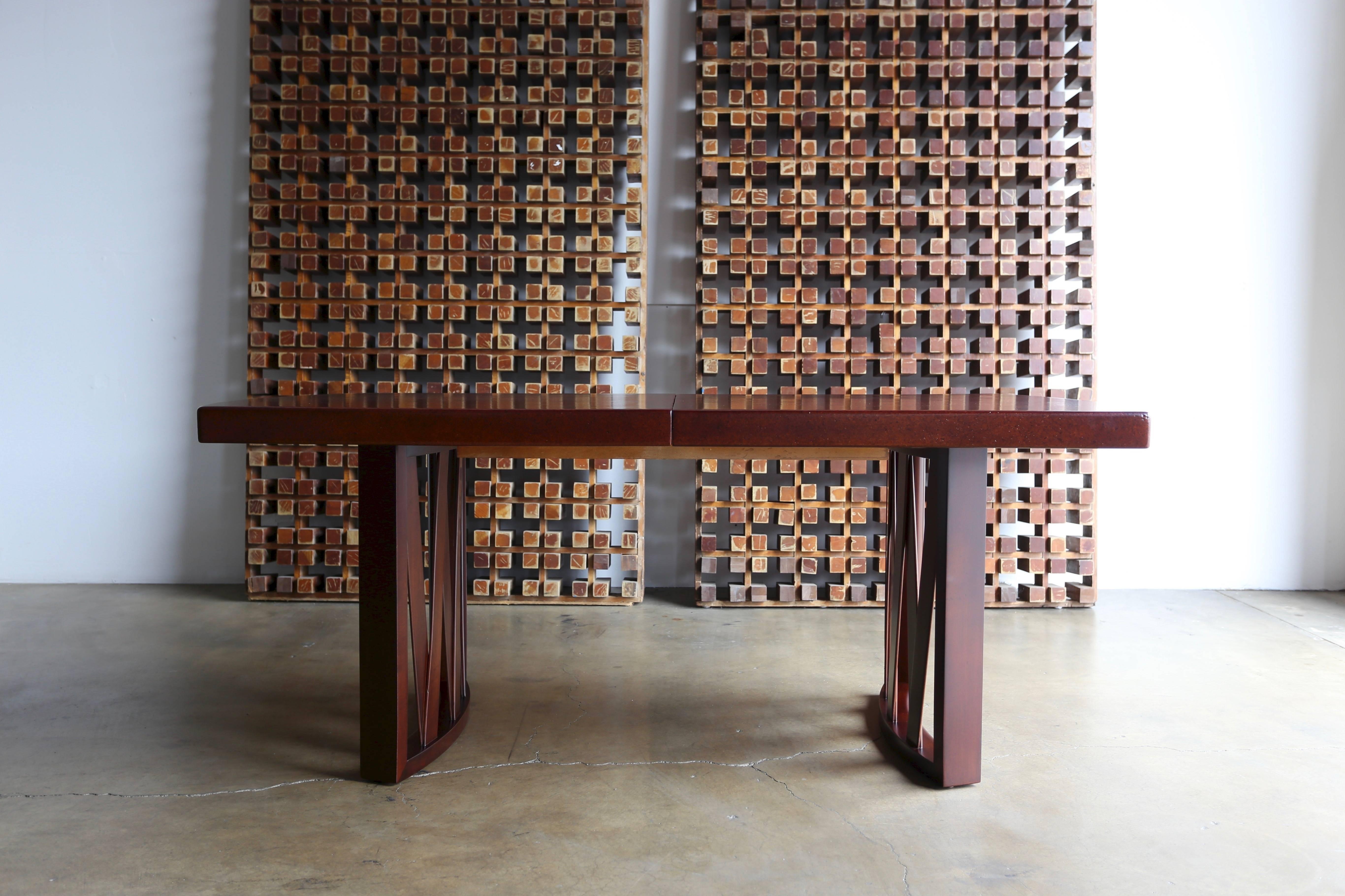 Paul Frankl Cork and Mahogany Dining Table In Excellent Condition In Costa Mesa, CA