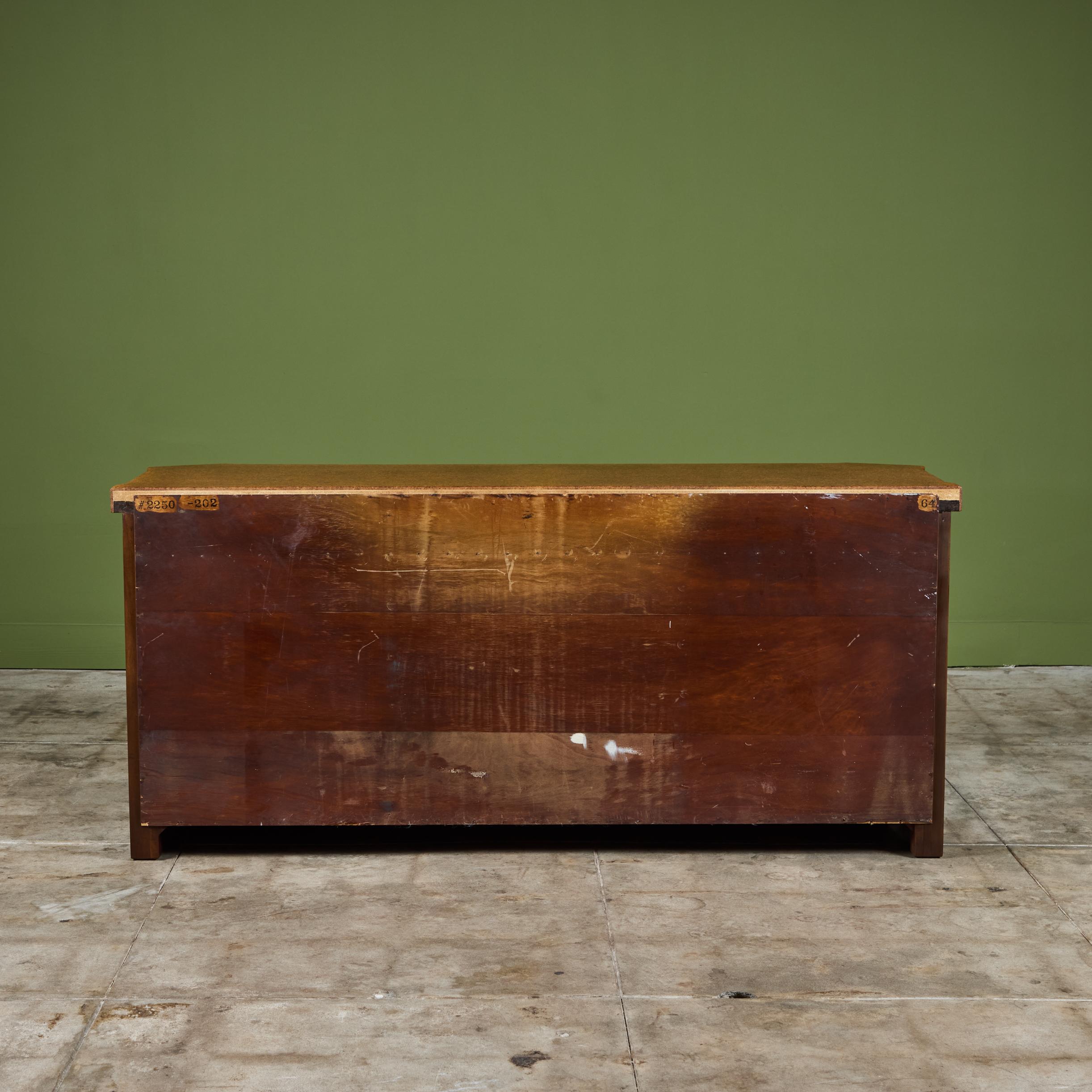 Credenza de corcho Paul Frankl para Johnson Furniture Co. en venta 1