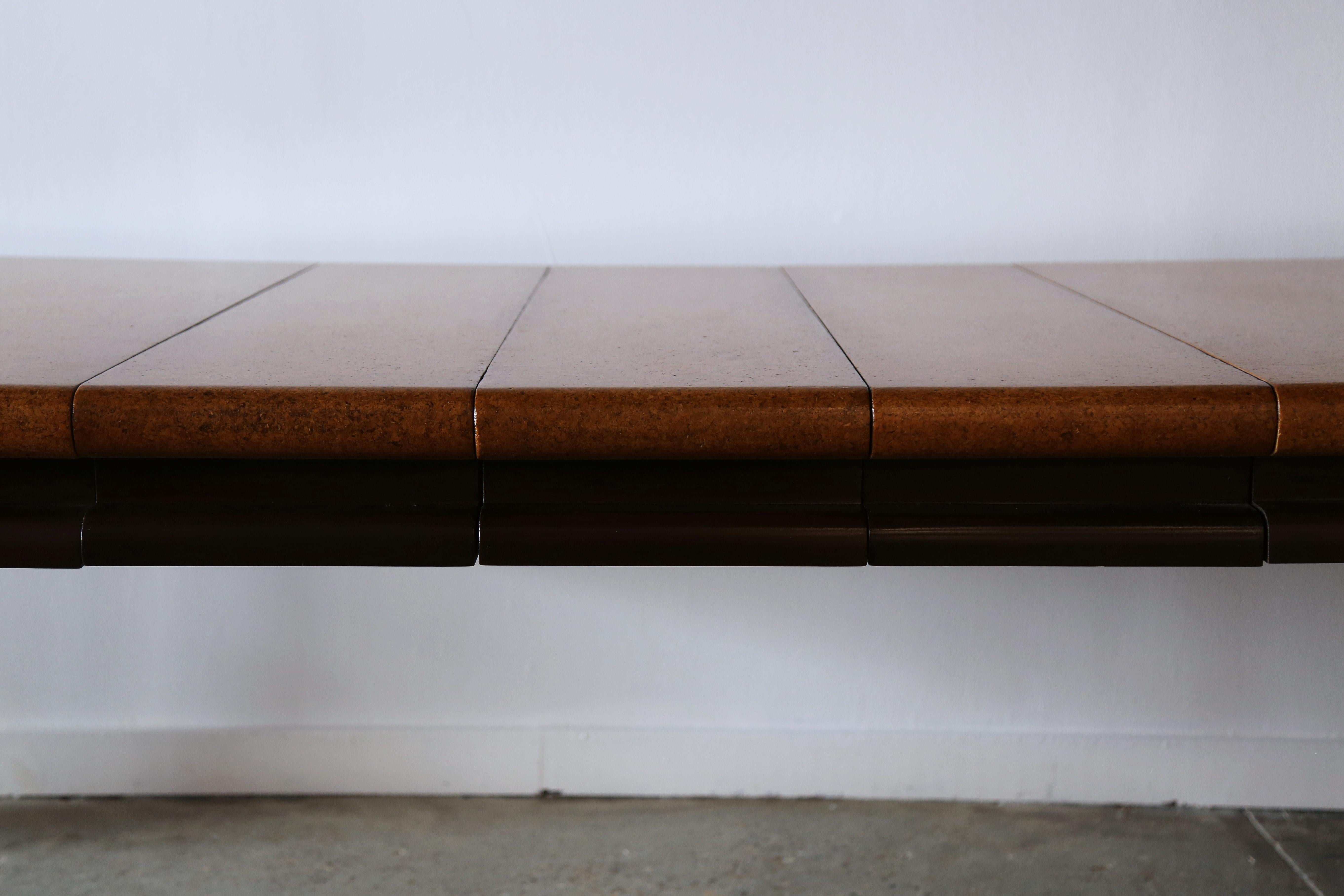 Table de salle à manger Paul Frankl en liège et acajou pour Johnson Furniture Company m. 2443 en vente 4