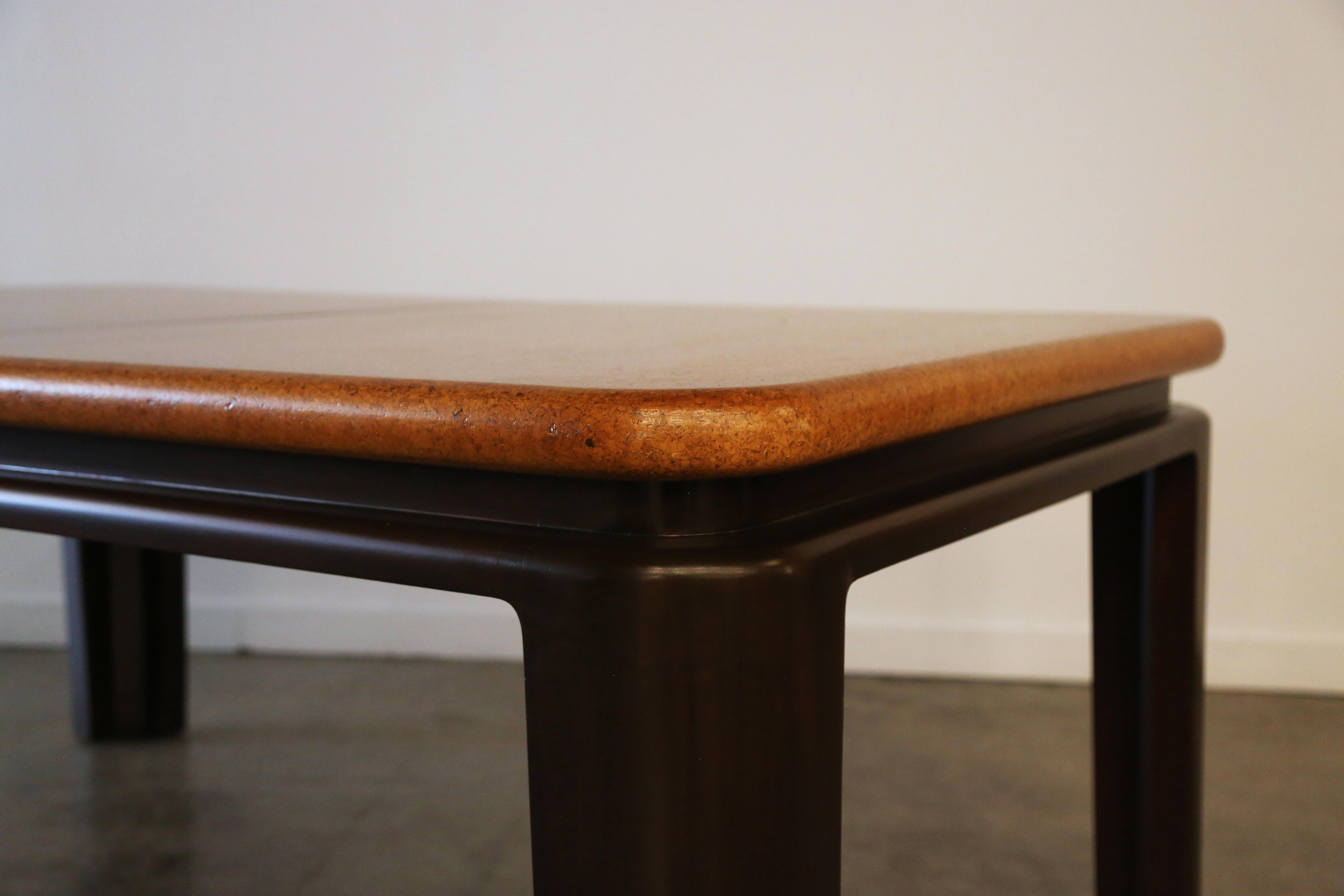 Milieu du XXe siècle Table de salle à manger Paul Frankl en liège et acajou pour Johnson Furniture Company m. 2443 en vente