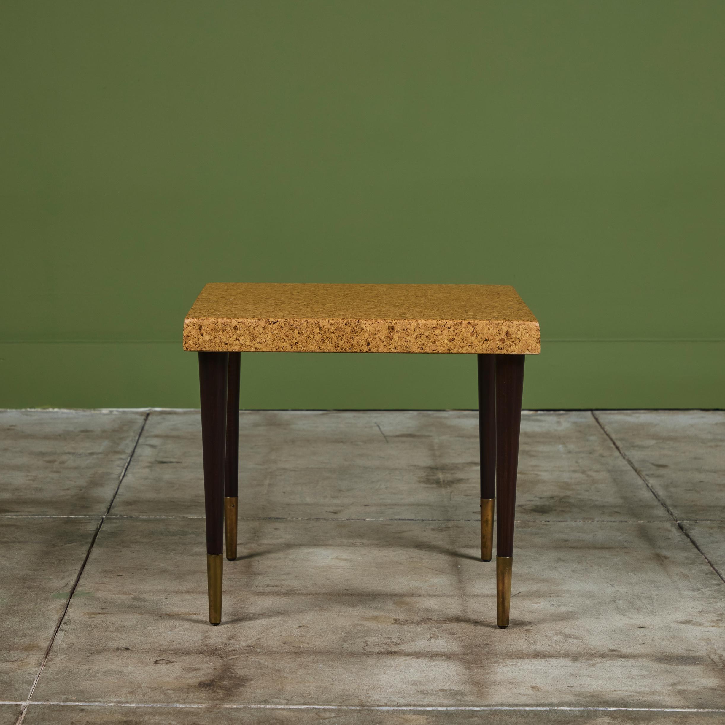 Tacheté Table d'appoint en liège Paul Frankl pour Johnson Furniture Co. en vente