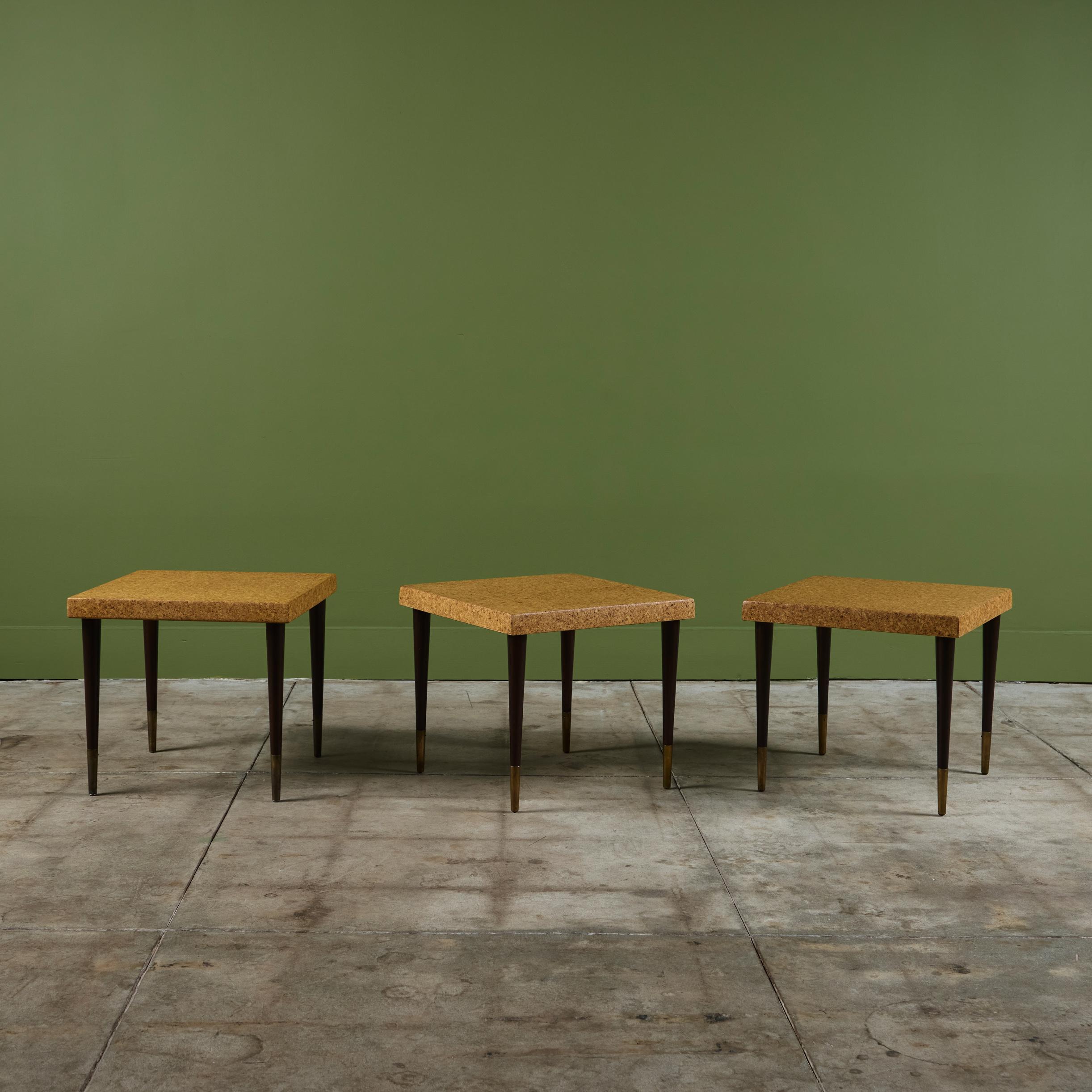 Laiton Table d'appoint en liège Paul Frankl pour Johnson Furniture Co. en vente
