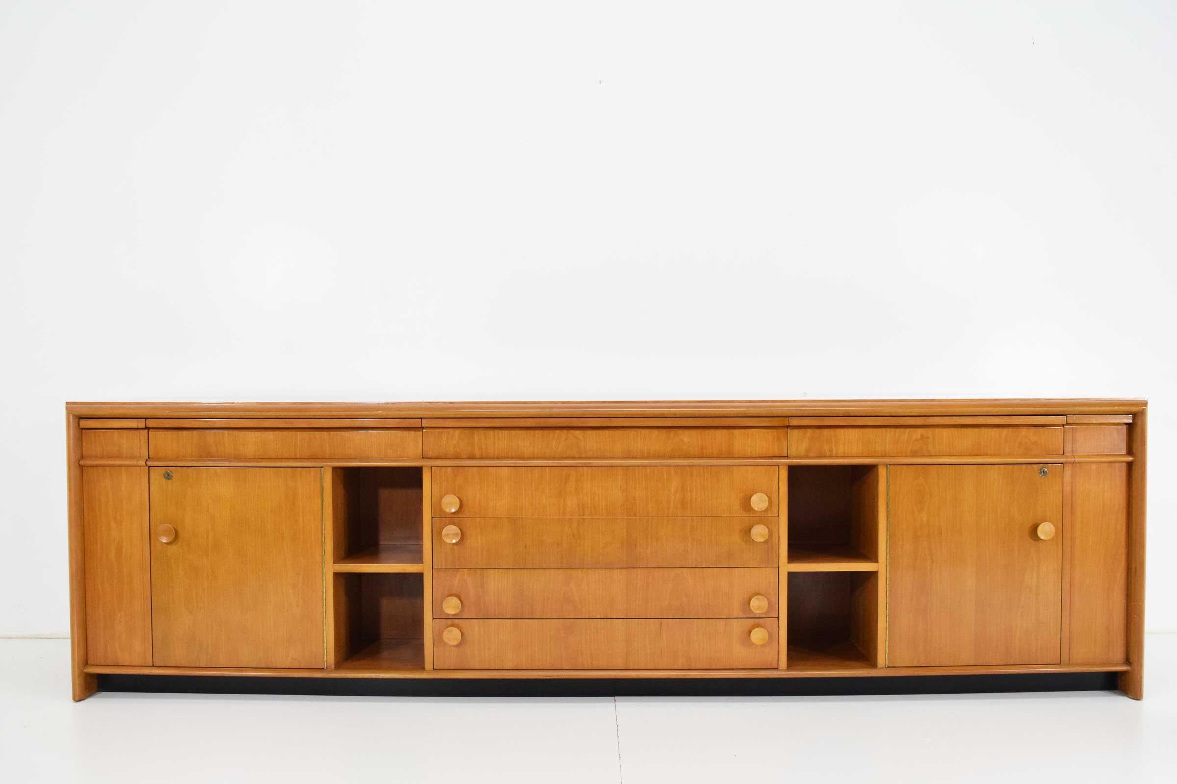A custom cabinet executed in birch designed by Paul Frankl for the George R. Kravis II collection, circa 1940.